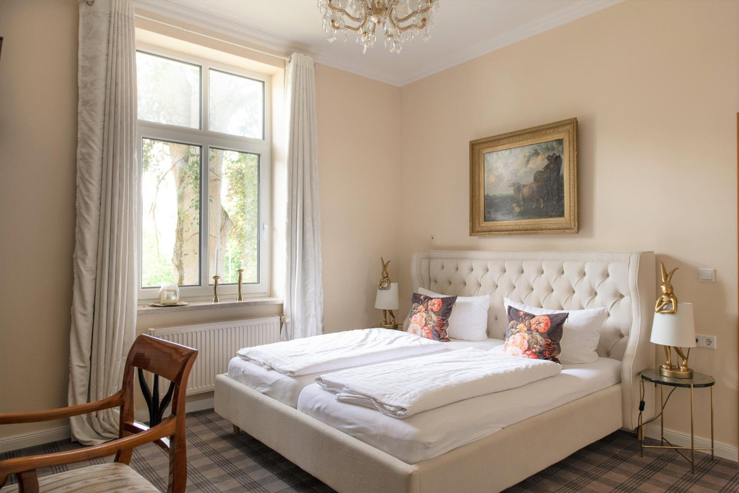 Standard Double Room - Photo 6