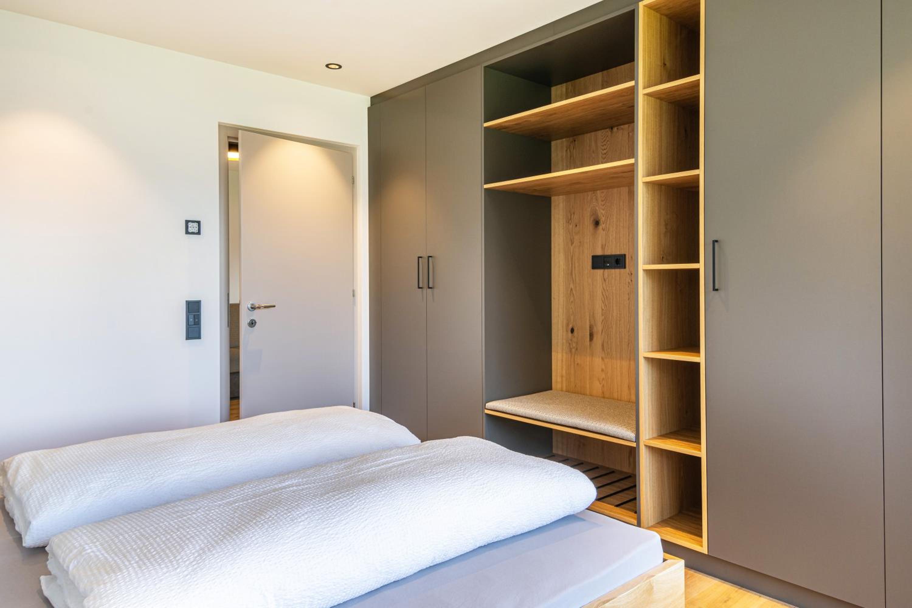 Two-Bedroom Deluxe Apartment with Garden View photo 1