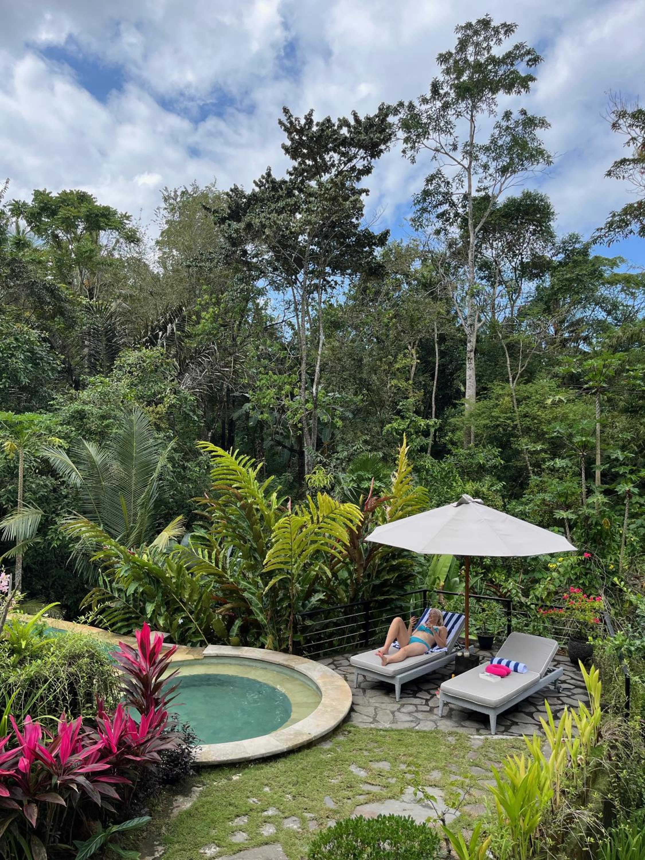 Deluxe Bungalow with Garden View - Photo 3