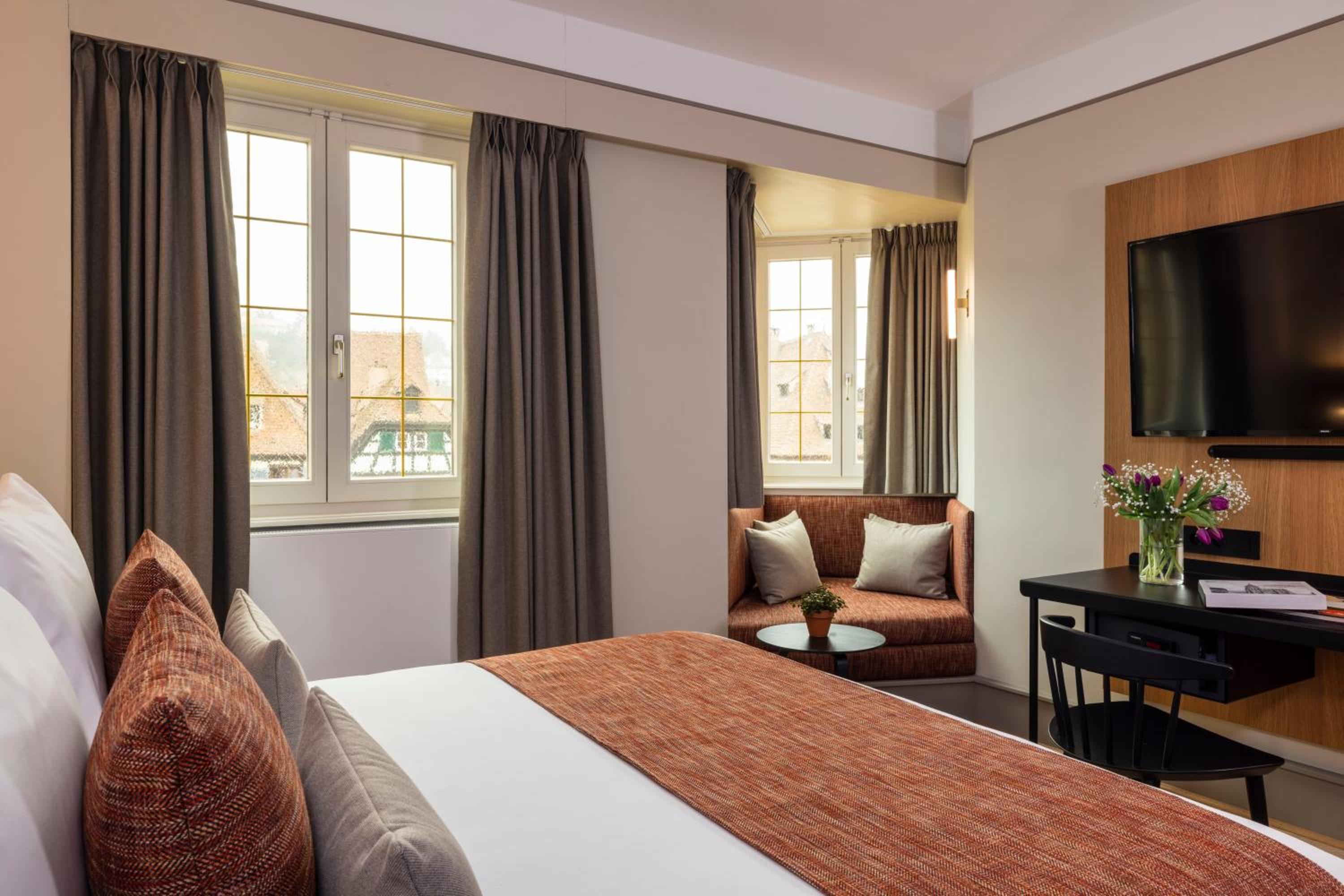 Large Double Room - Photo 12