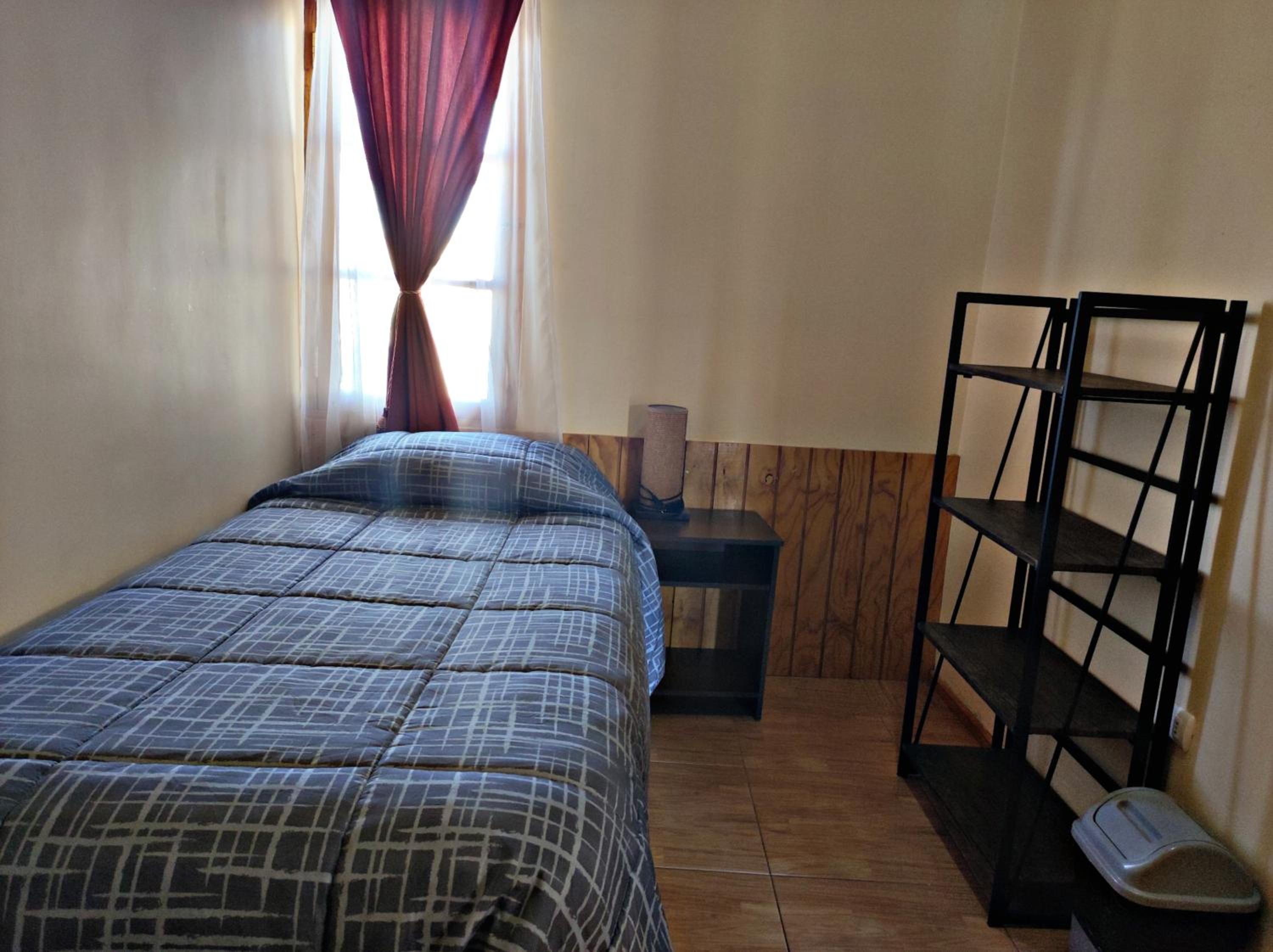Standard Single Room with Shared Bathroom photo 1