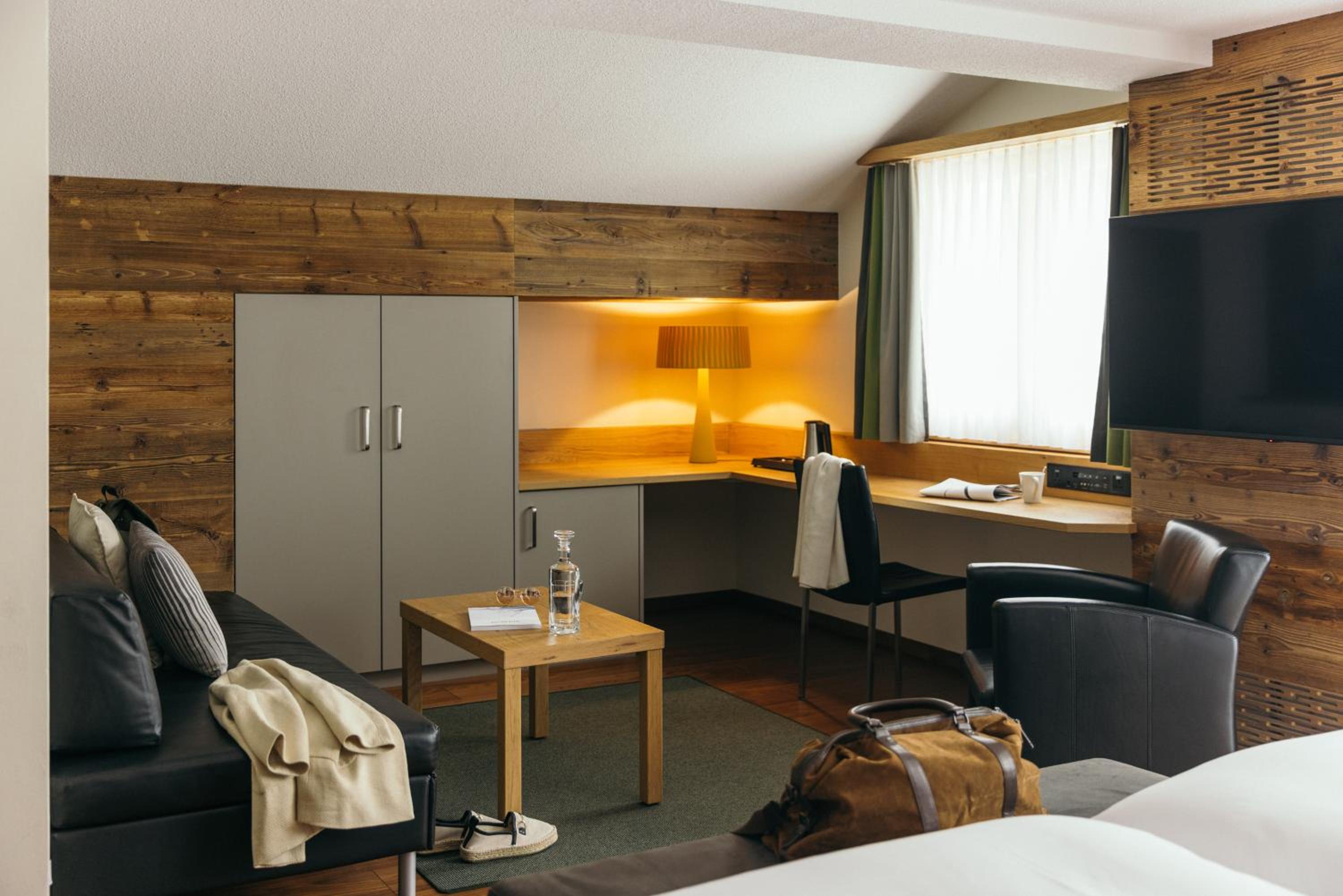 Junior Suite with Matterhorn View - Photo 3