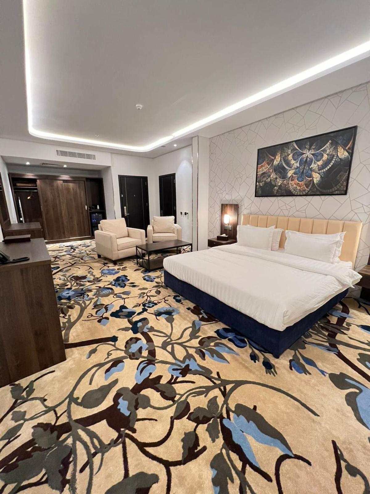 King Suite with Spa Bath