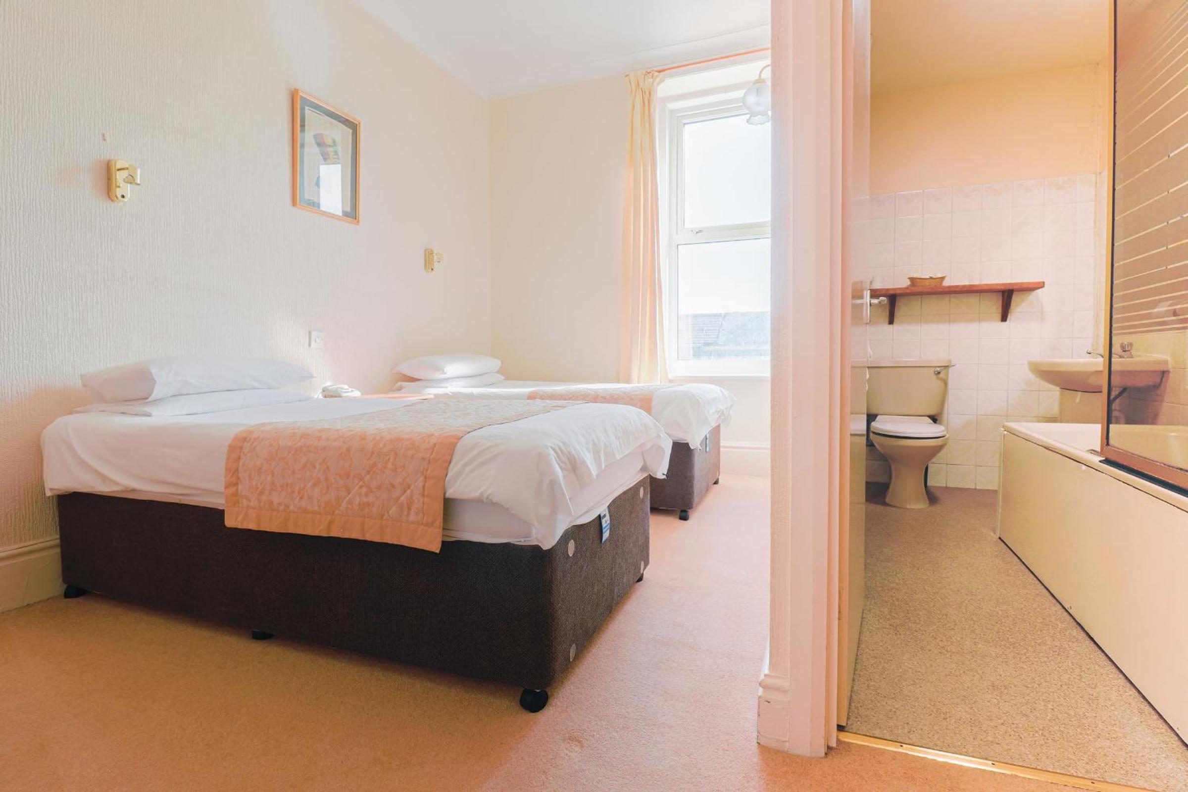 Superior Twin Room with Sea View photo 1