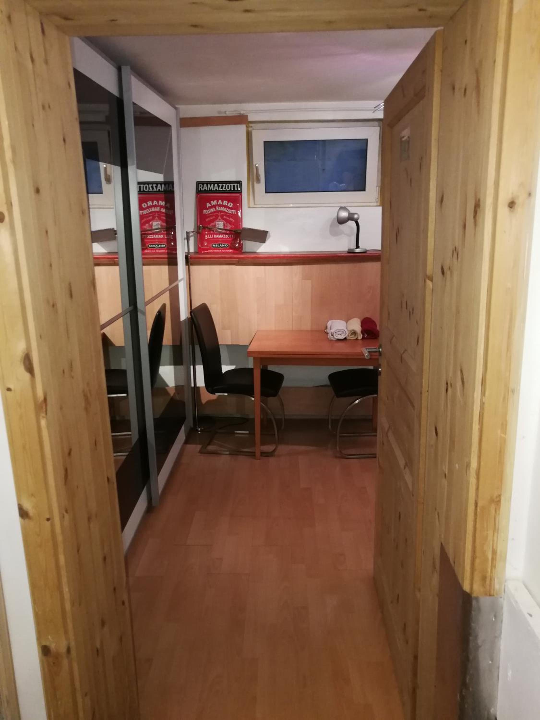Double Room - Souterrain photo 1