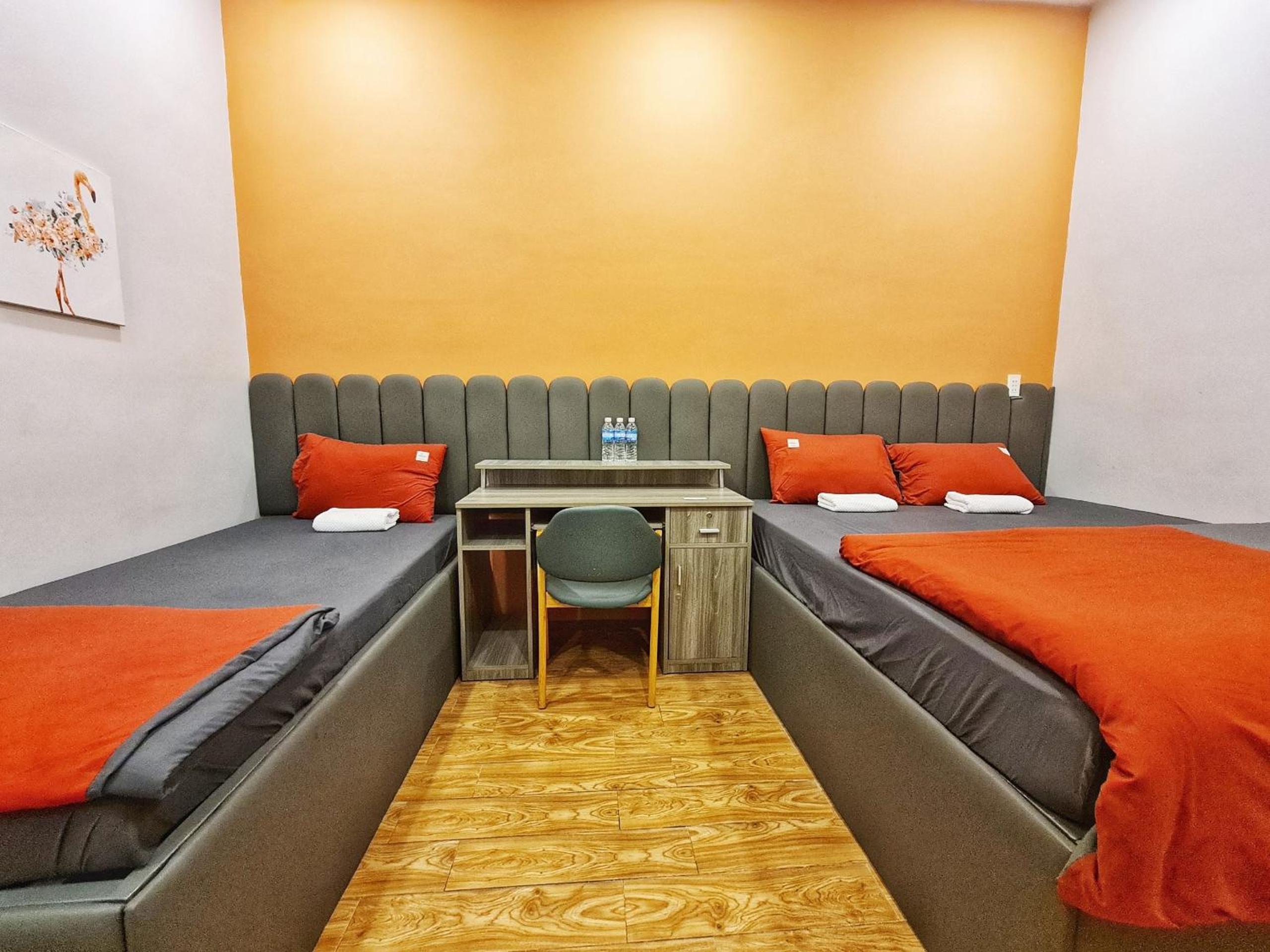 Budget Double Room photo 3