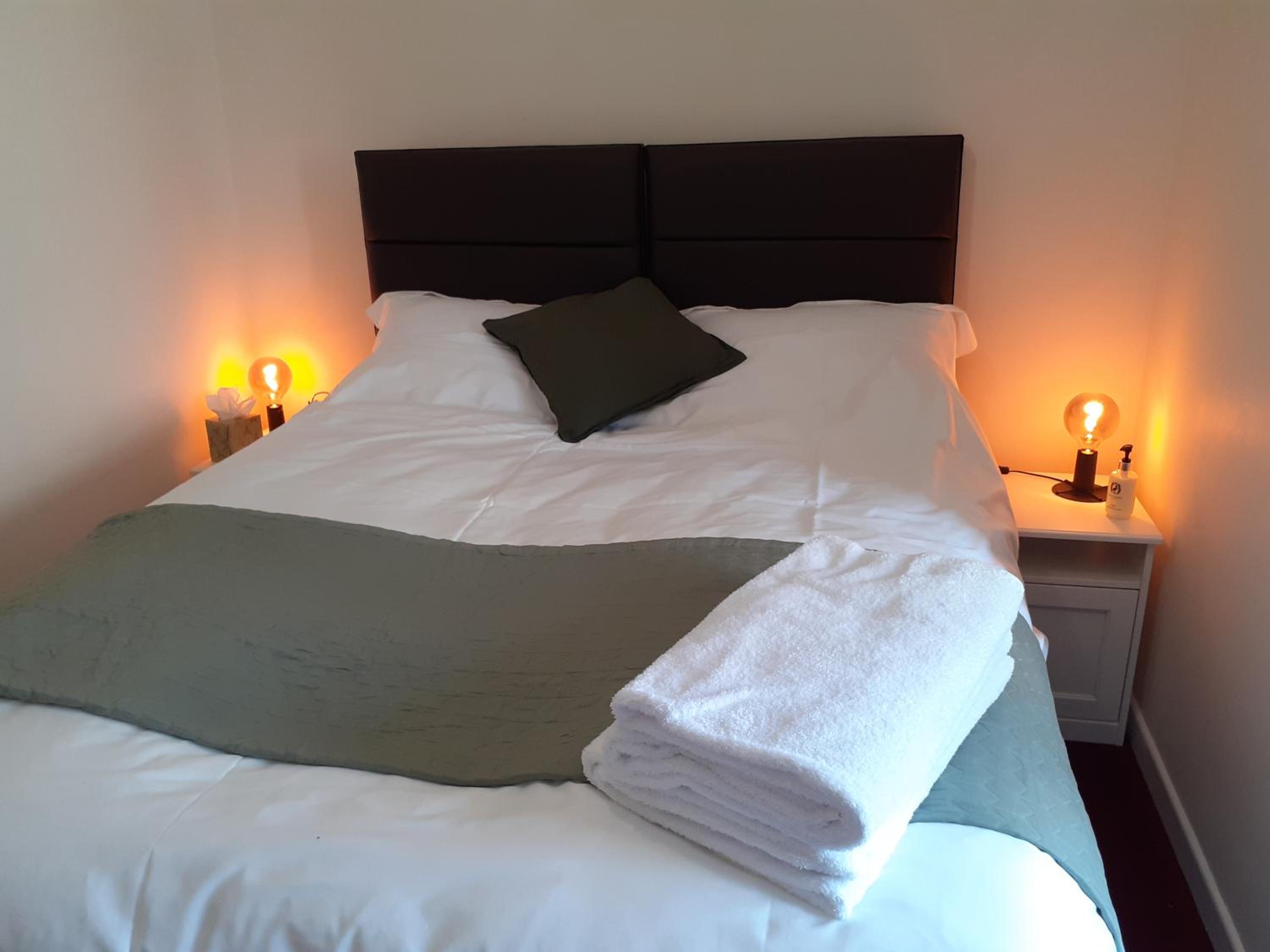 Double or Twin Room with Bathroom