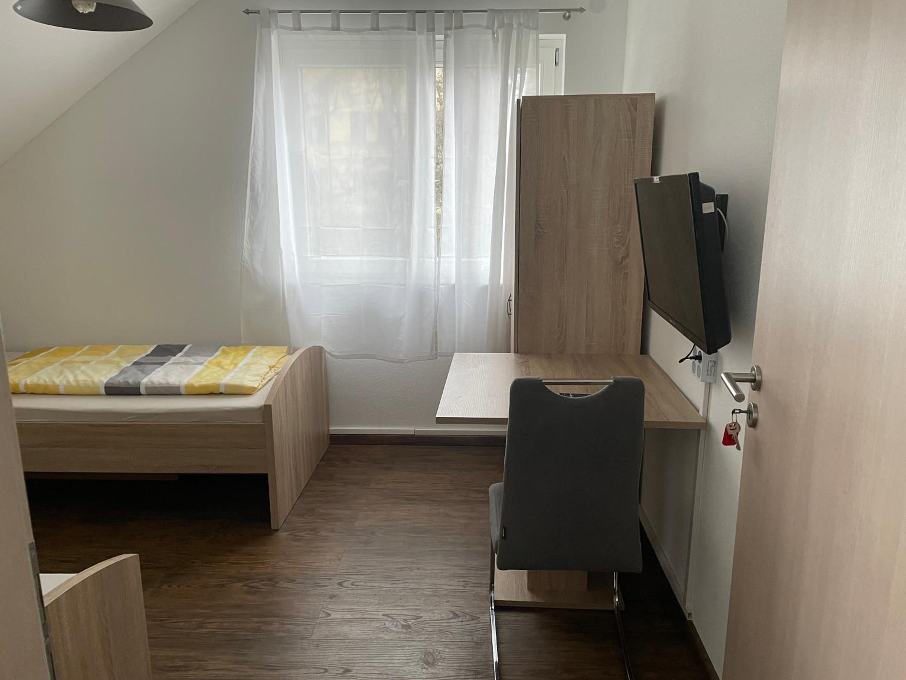 Double Room with Shared Bathroom photo 1