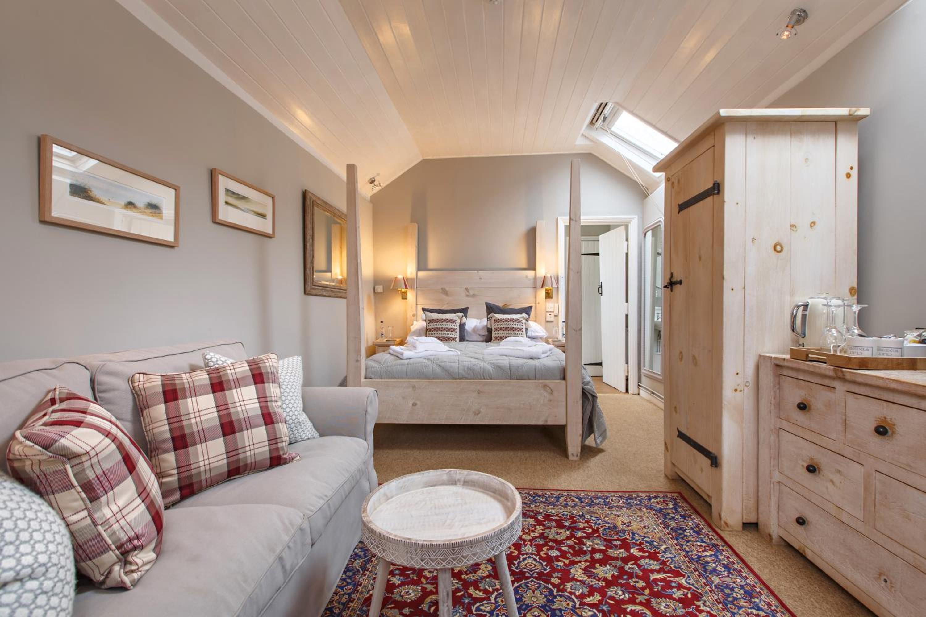 Queen Room with Garden View photo 2