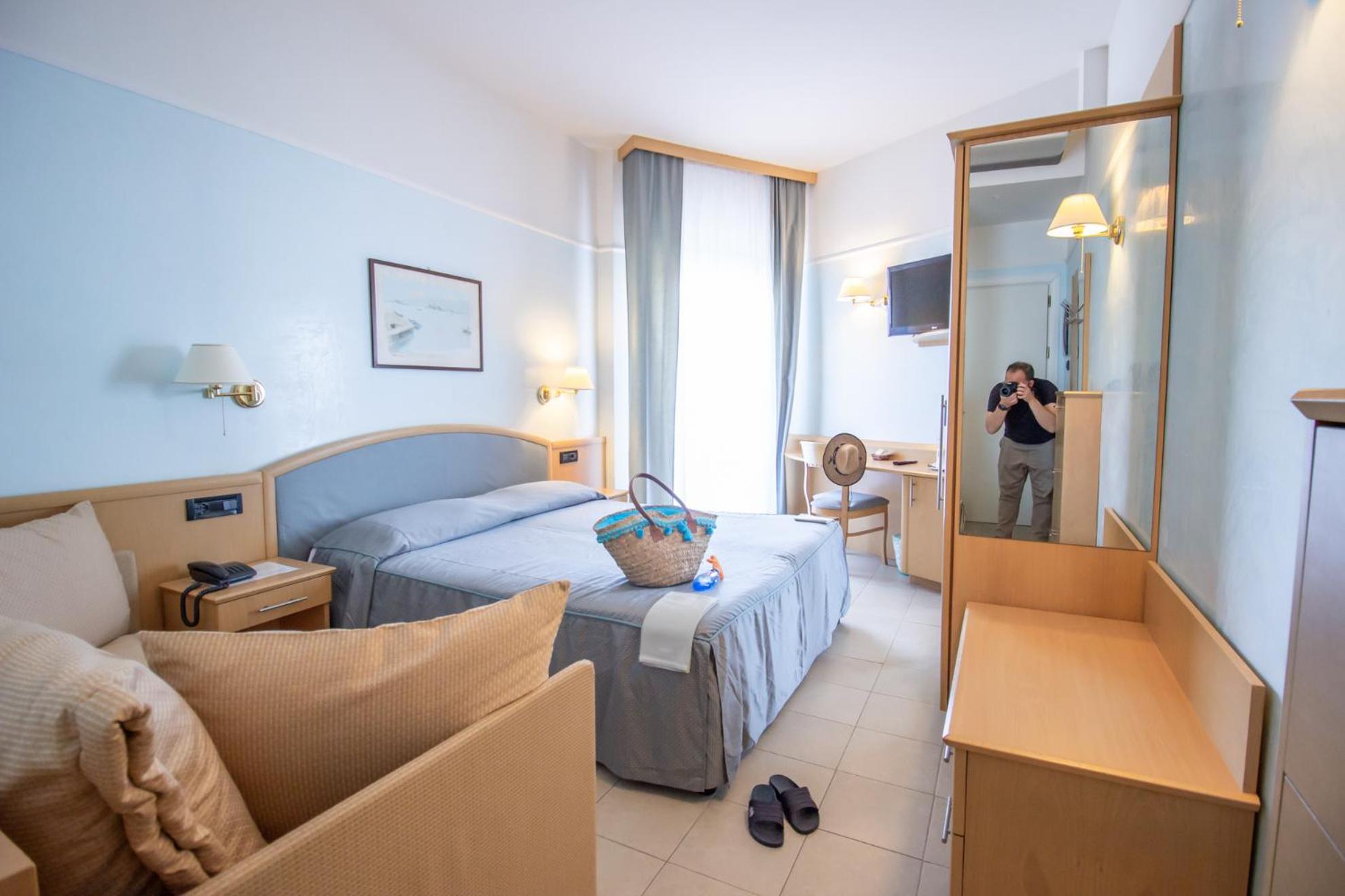 Superior Double Room - Photo 2