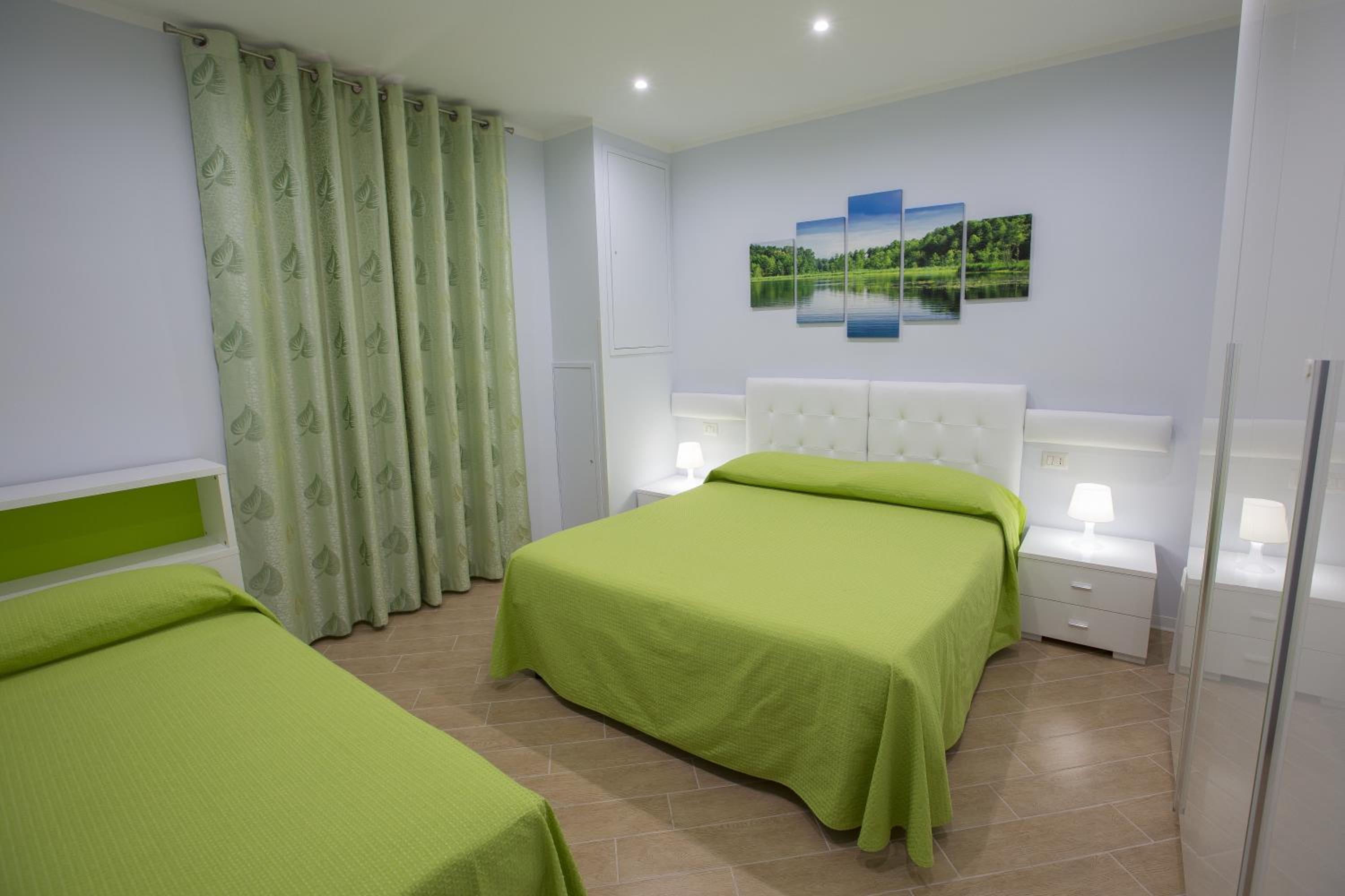 Triple Room with Private Bathroom