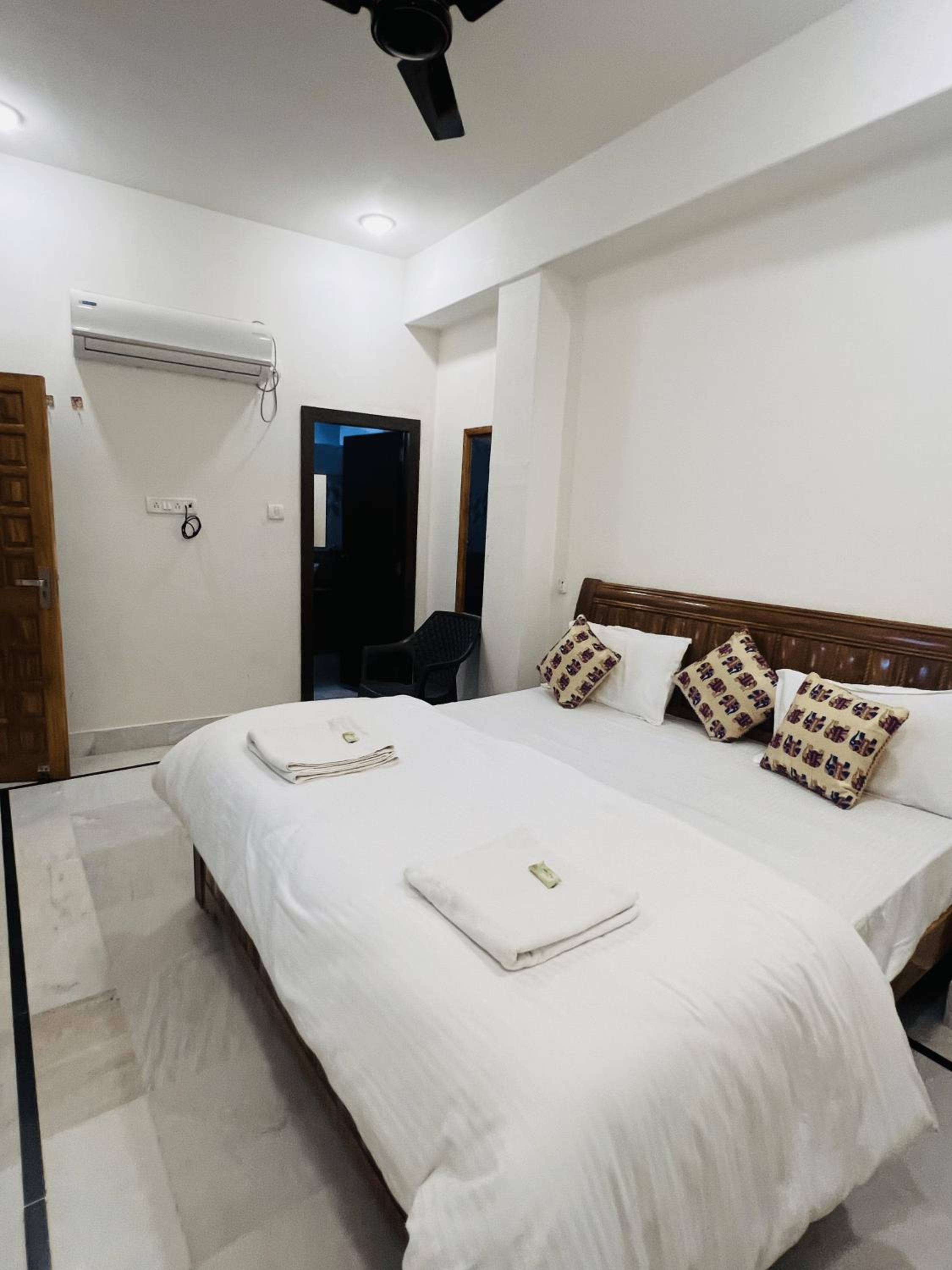 Deluxe Double Room - Photo 3