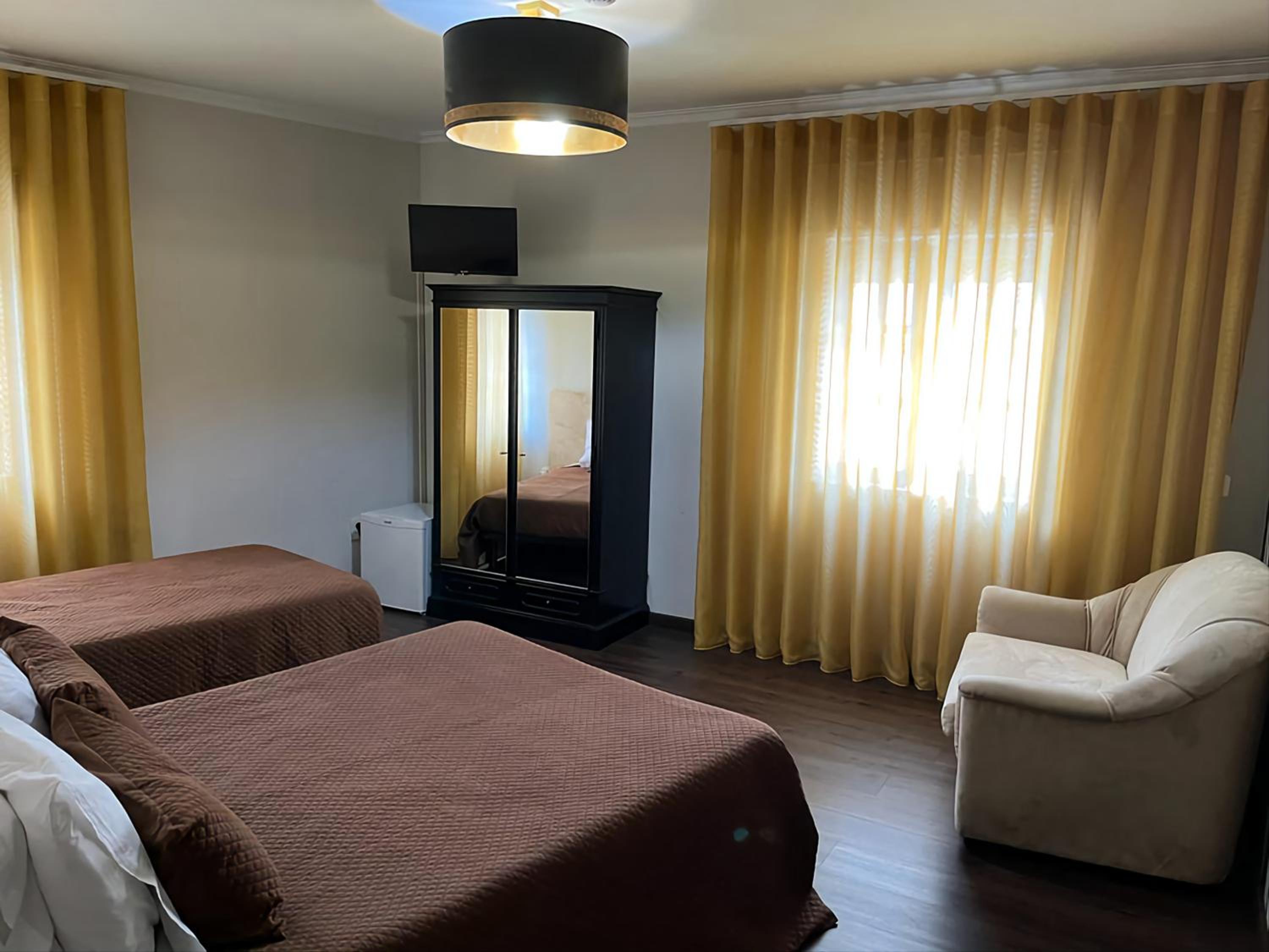Triple Room - Photo 1