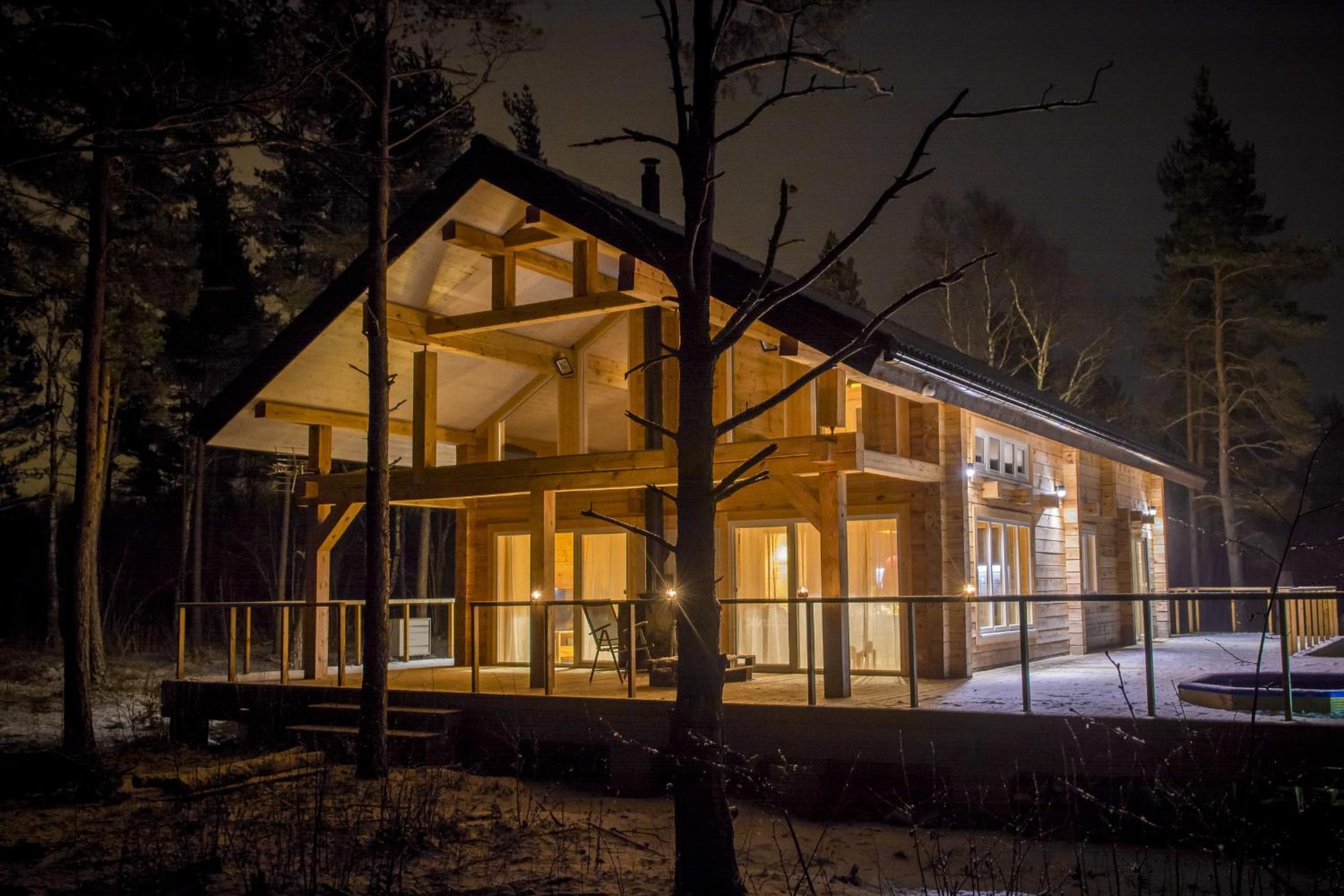Four-Bedroom House - Photo 24