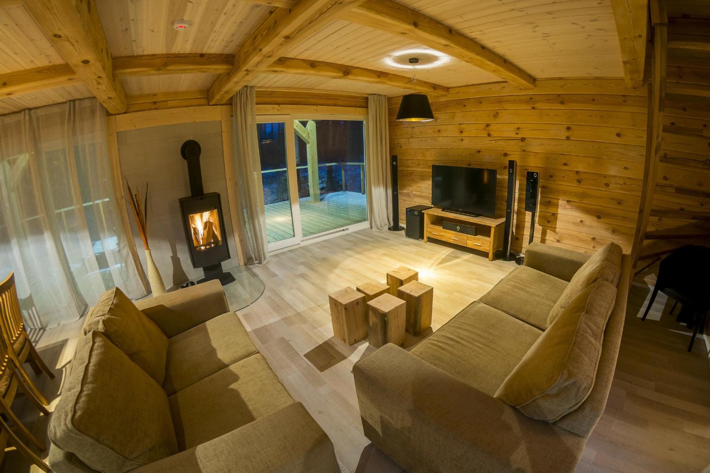 Four-Bedroom House - Photo 1