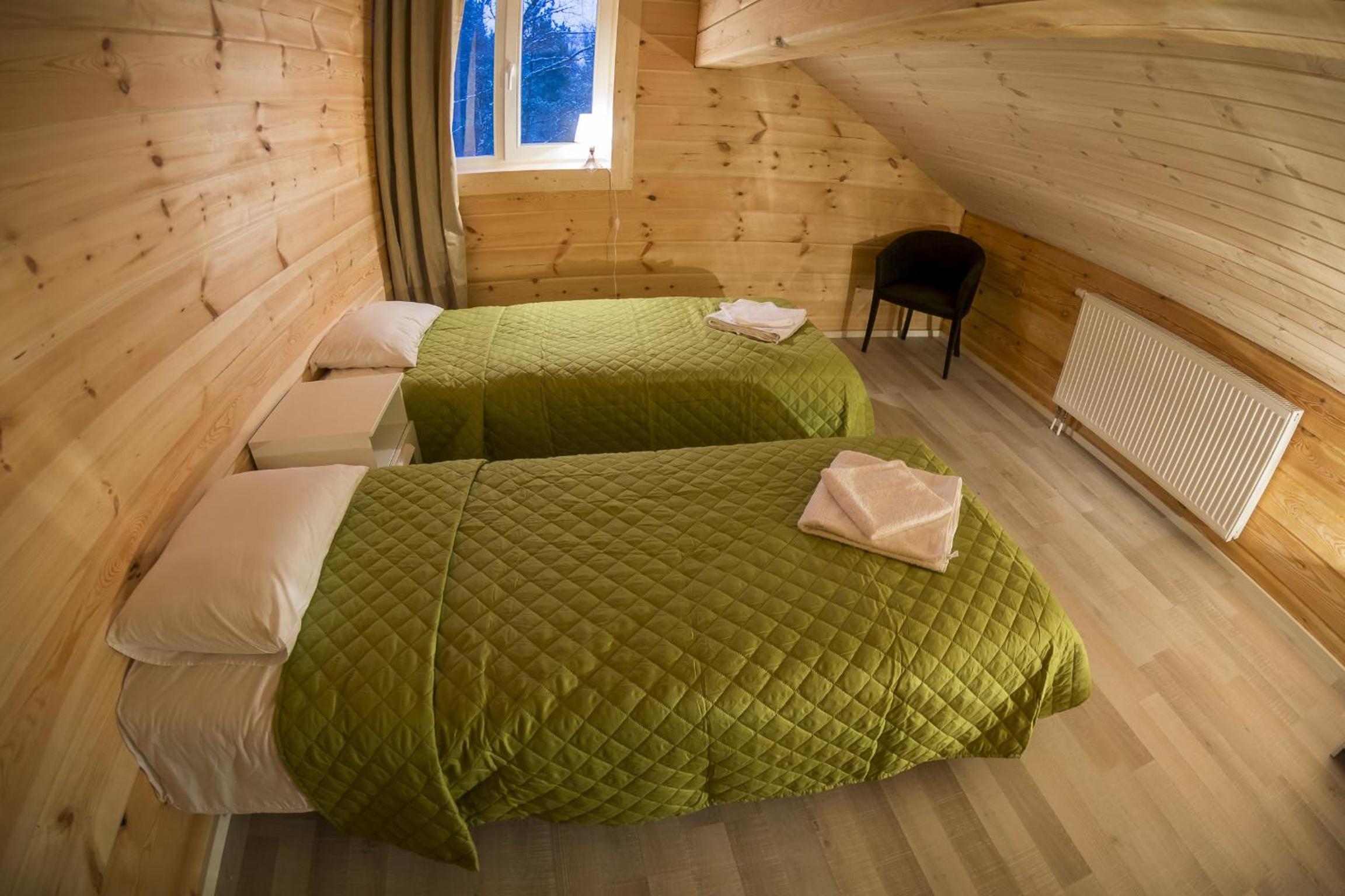 Four-Bedroom House - Photo 3