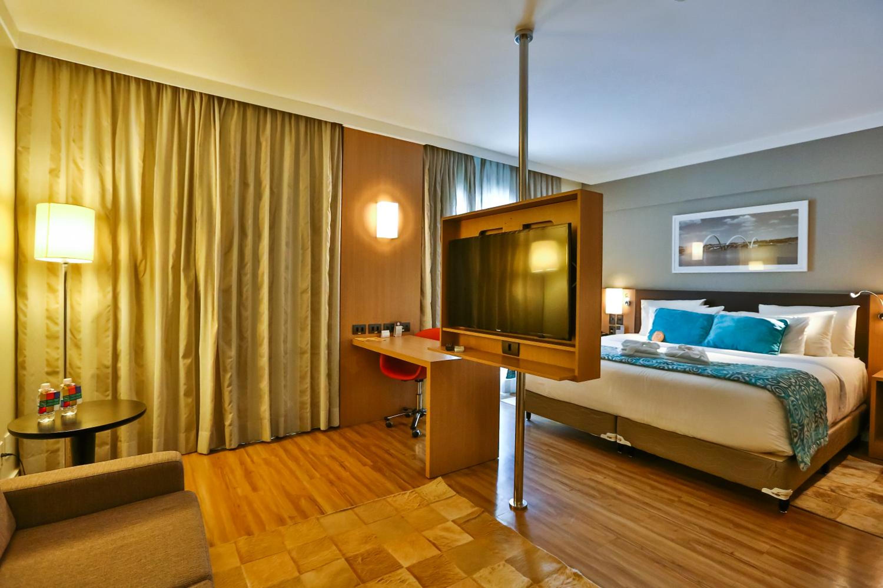 Business Suite photo 1