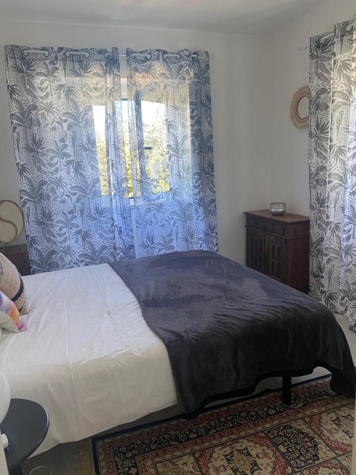 Three-Bedroom House - Photo 7
