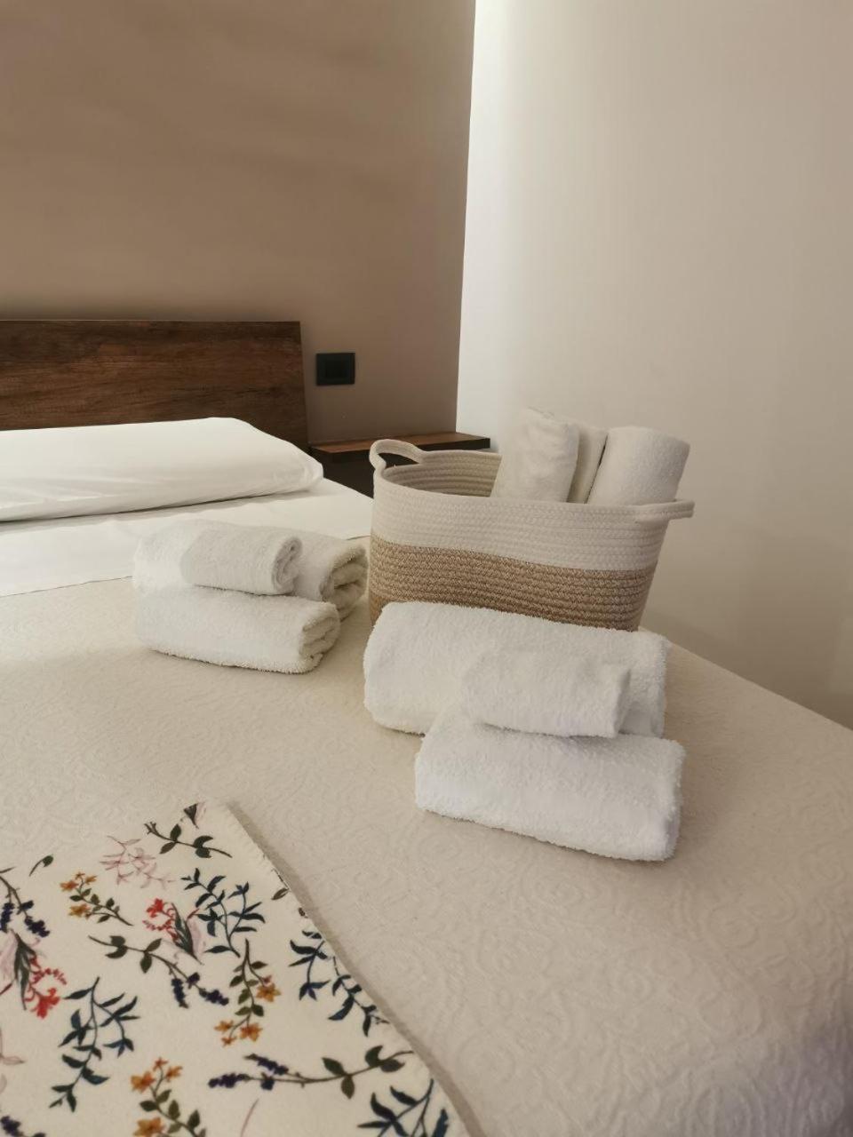 One-Bedroom Apartment - Photo 8
