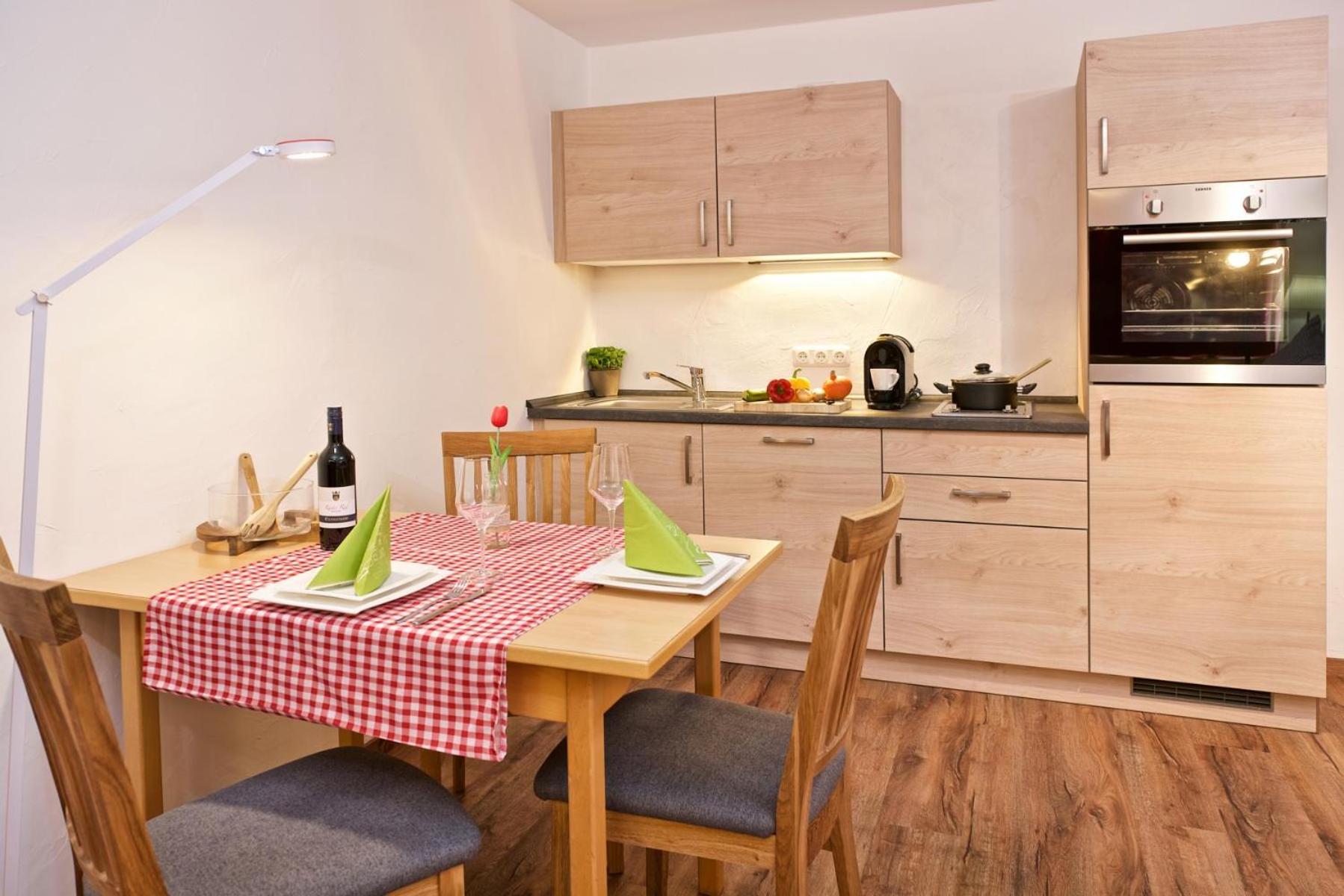 1-Room Apartment with Balcony and Mountain View photo 3