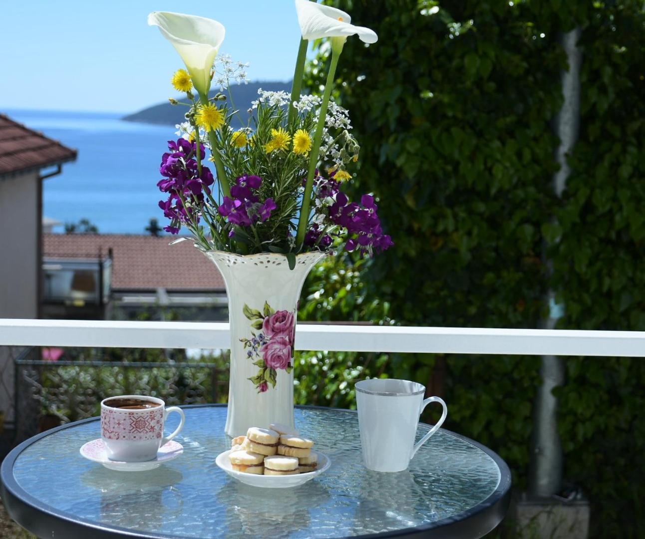 Studio with Sea View