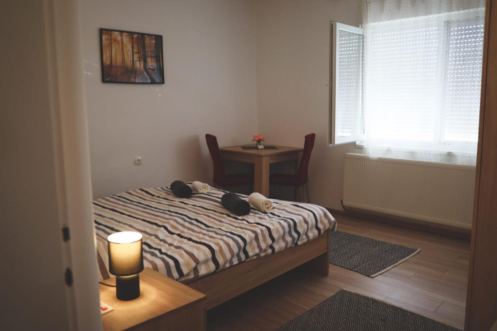 Apartment photo 2
