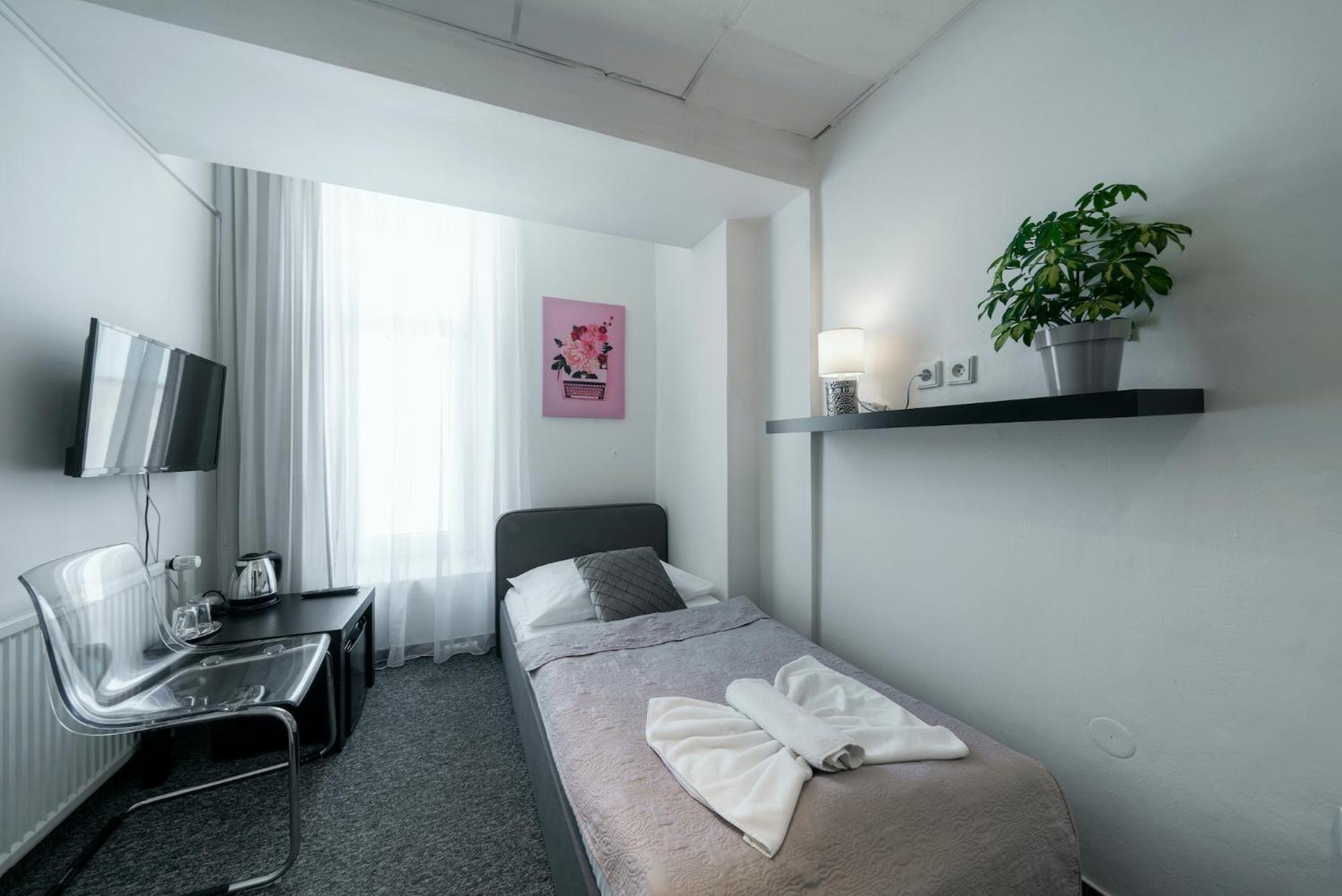 Standard Single Room photo 2