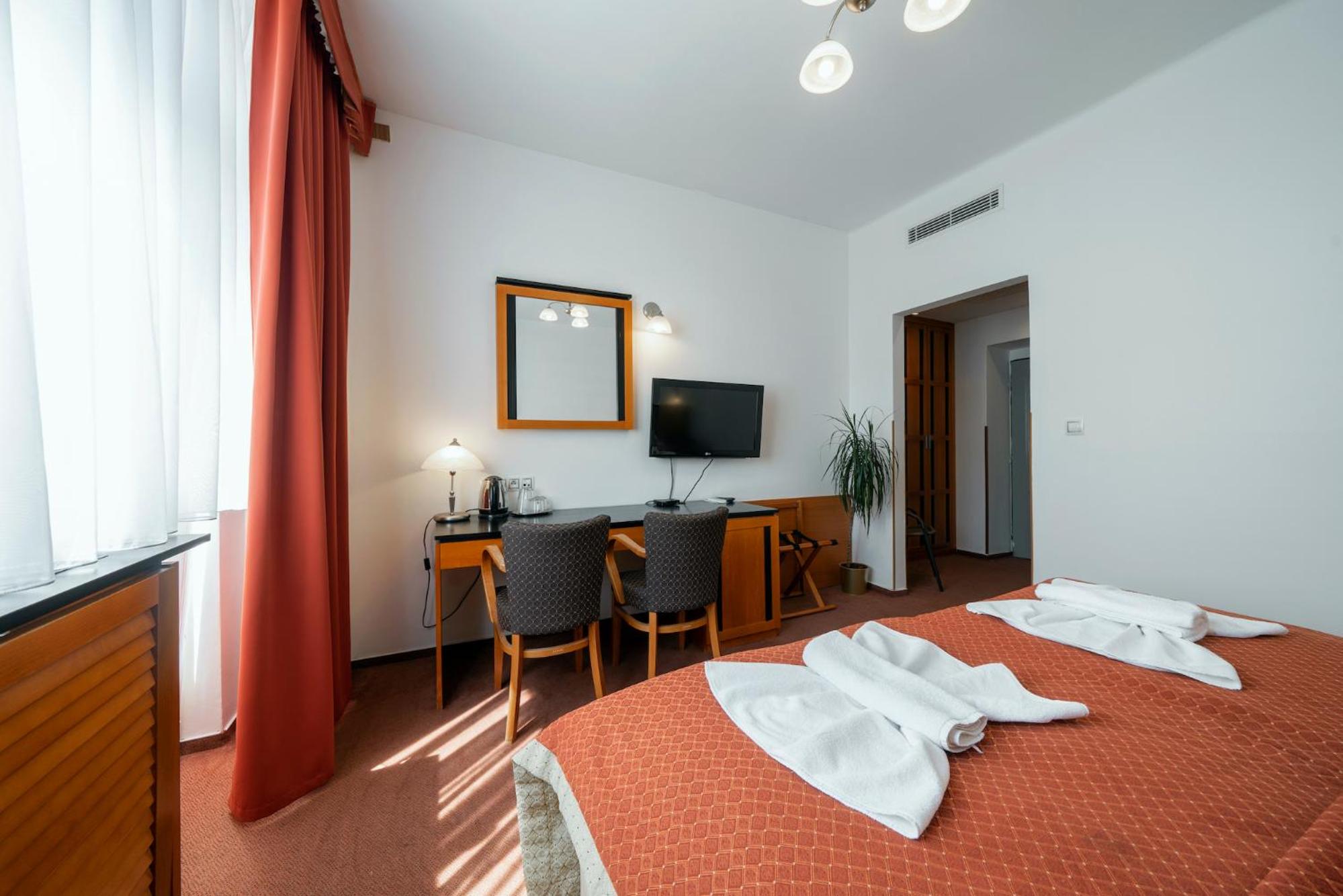 Superior Double Room with Balcony photo 3
