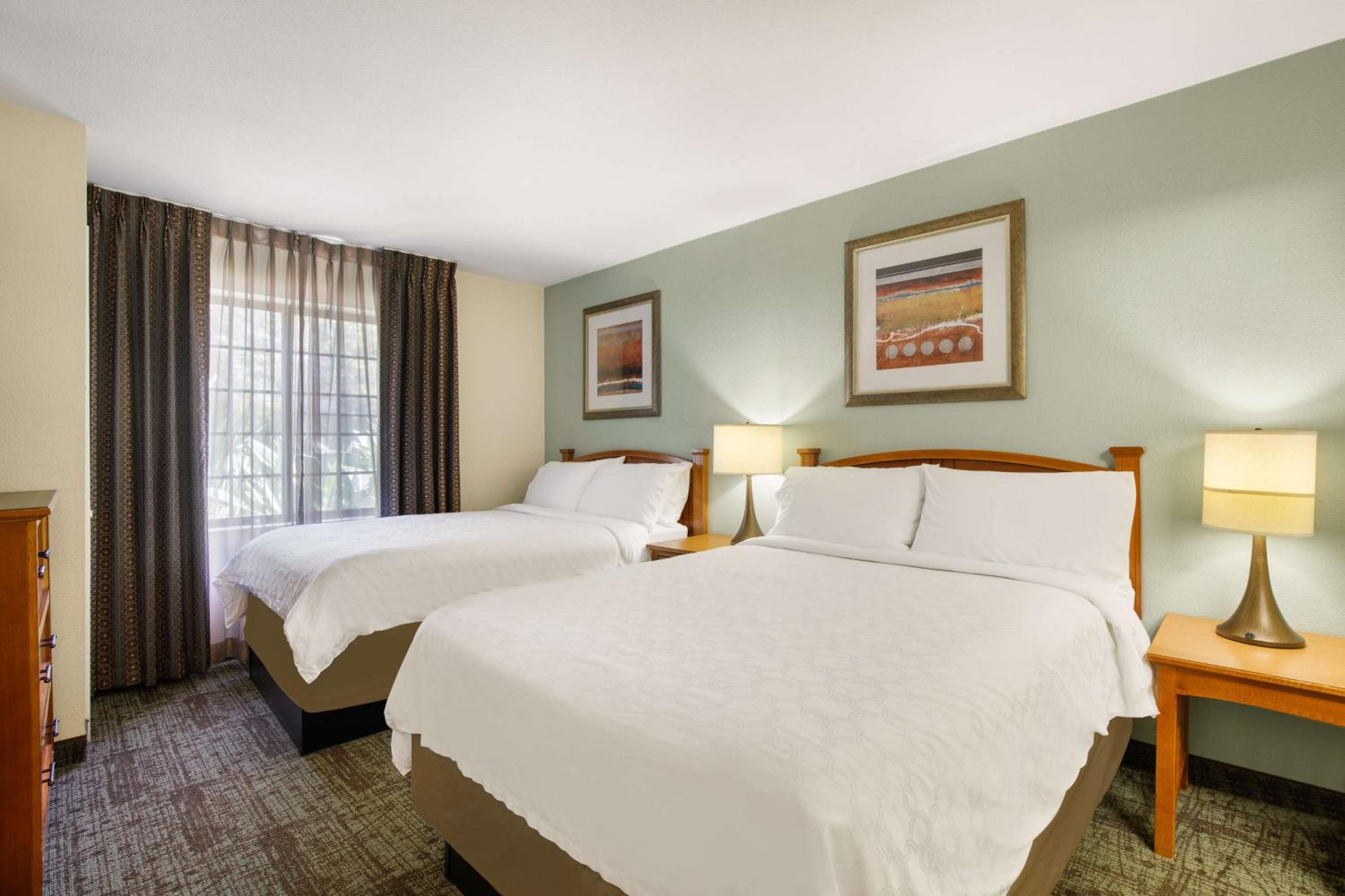 One-Bedroom Suite with Two Double Beds - Photo 4