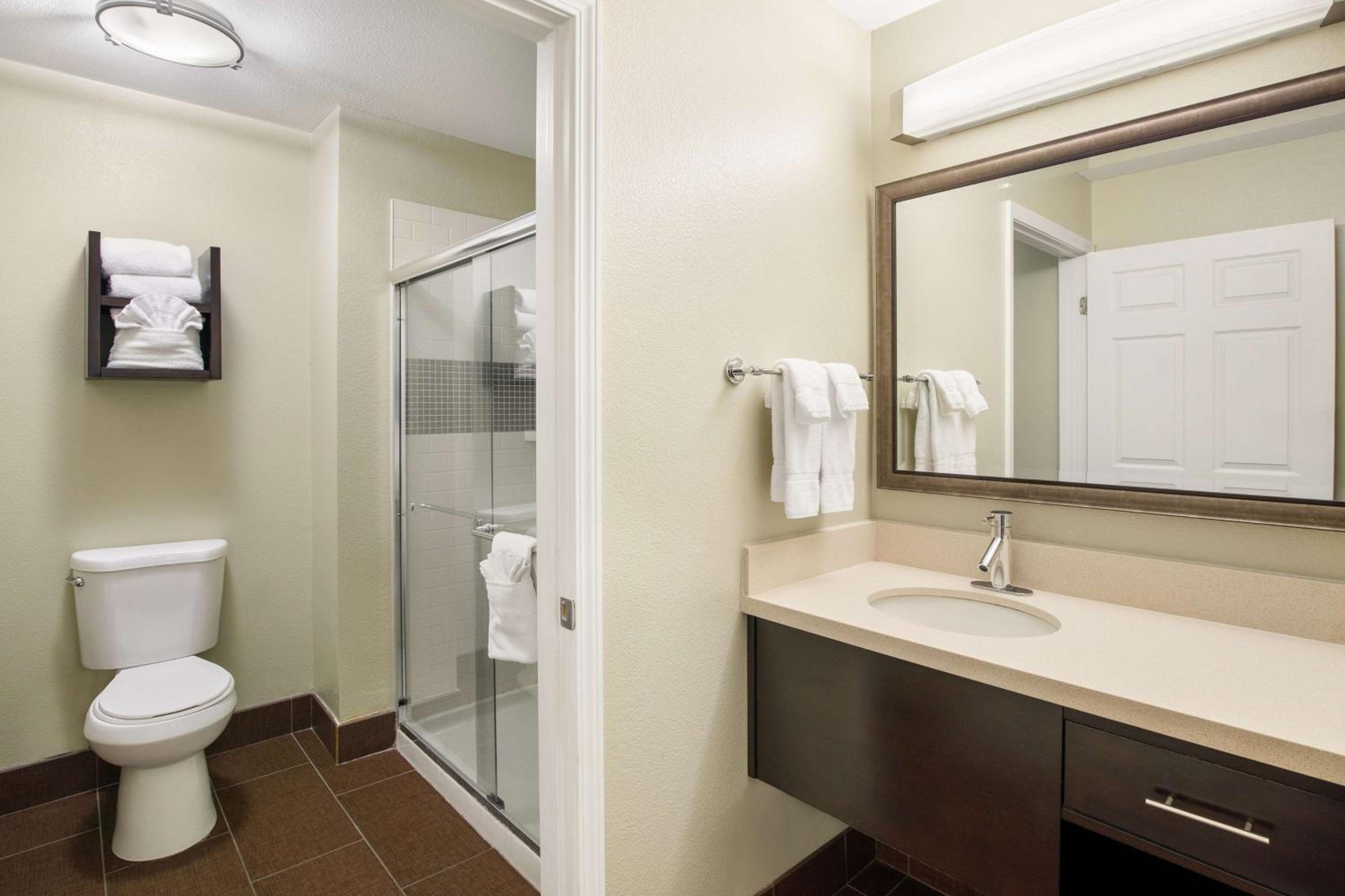Two-Bedroom Suite with King and Queen Beds - Photo 4