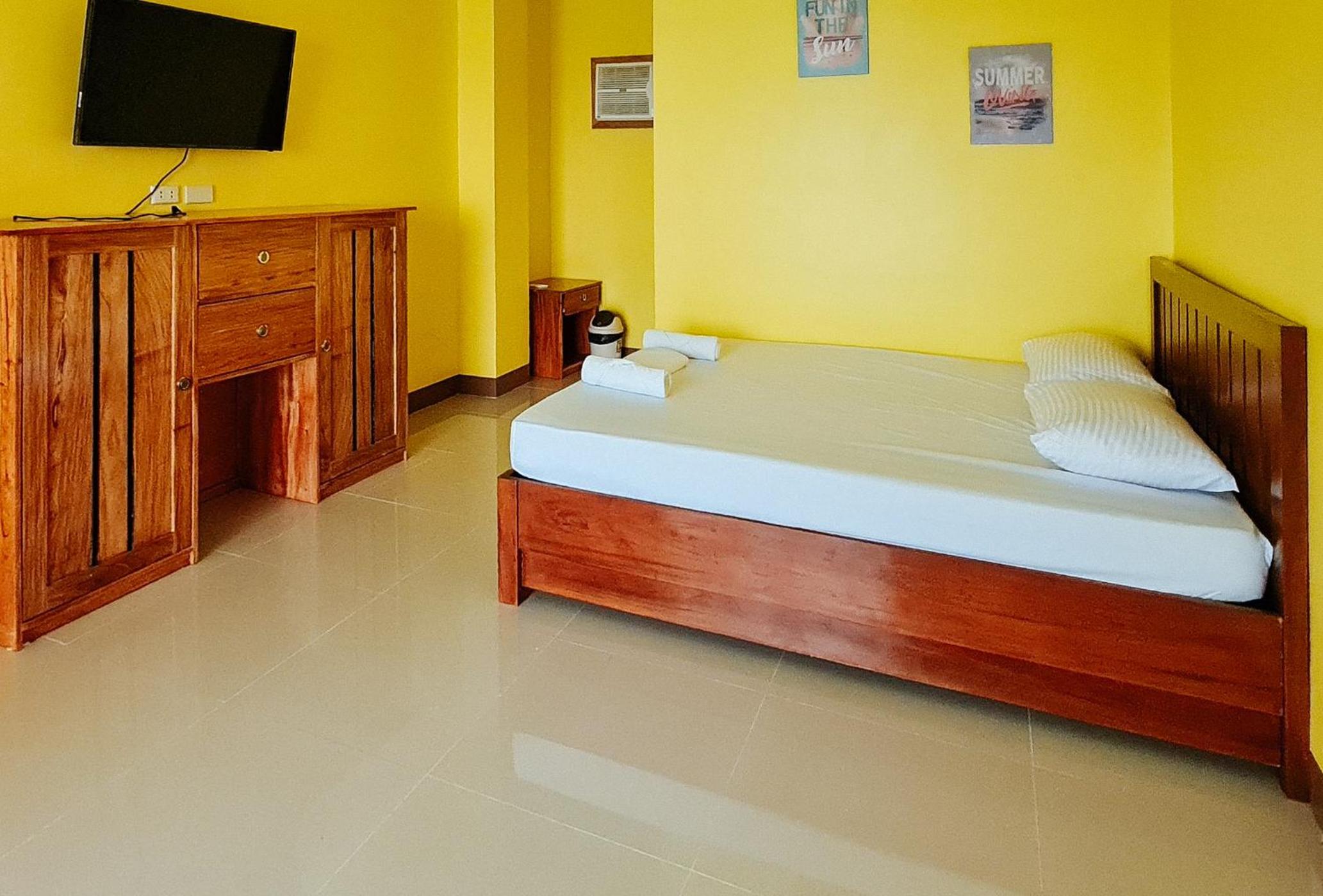 Deluxe Room - Photo 1