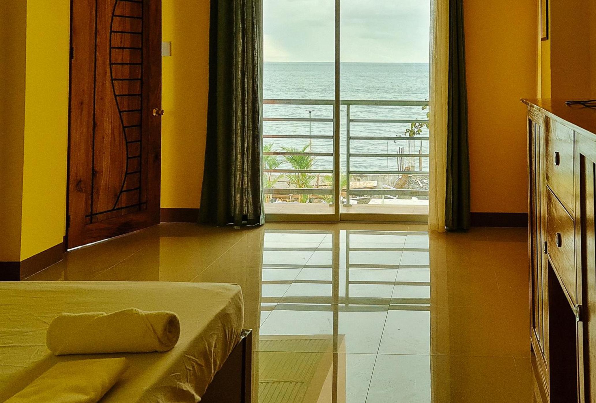 Deluxe Room - Photo 3