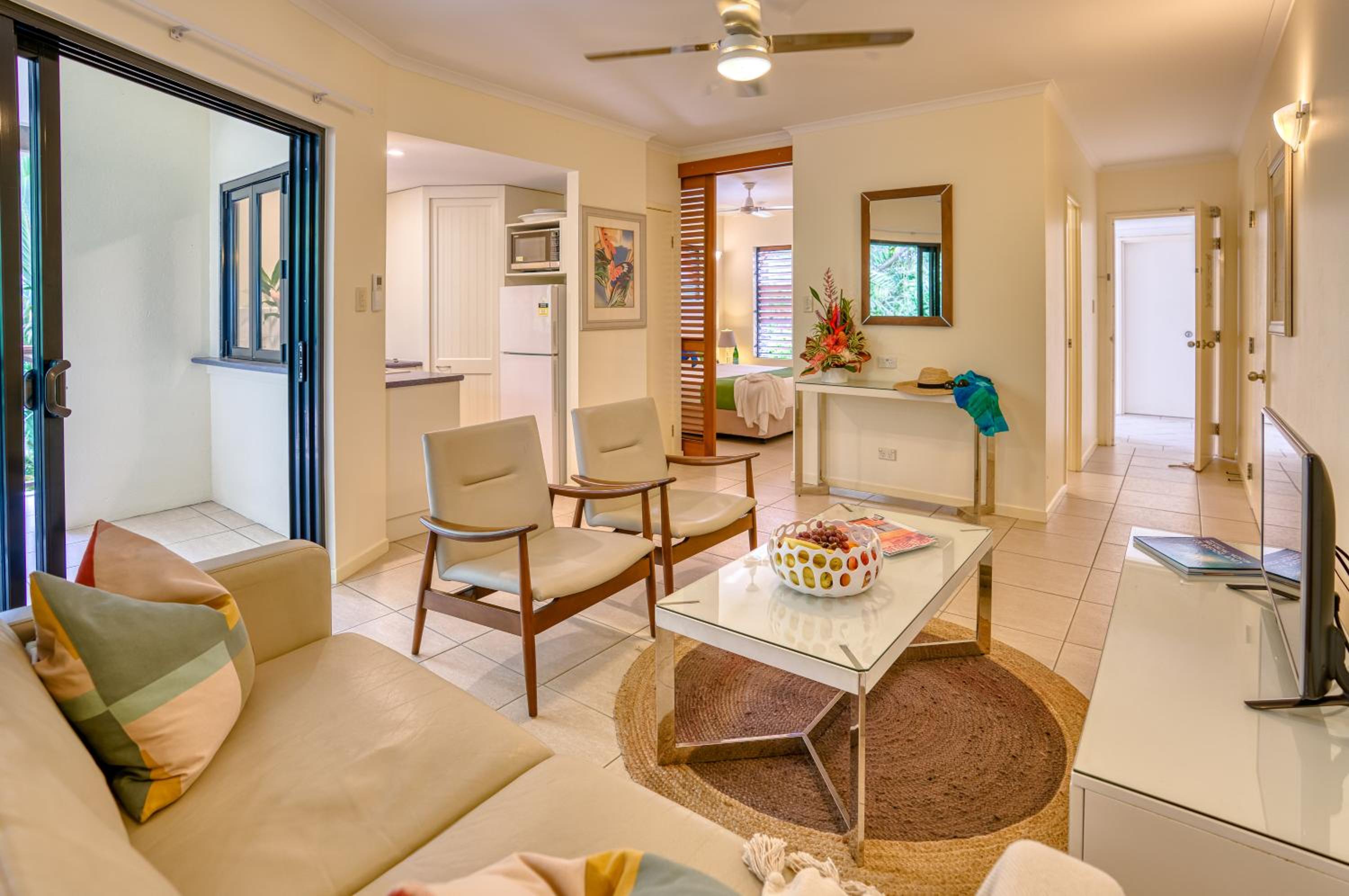 One-Bedroom Apartment with Garden View photo 1