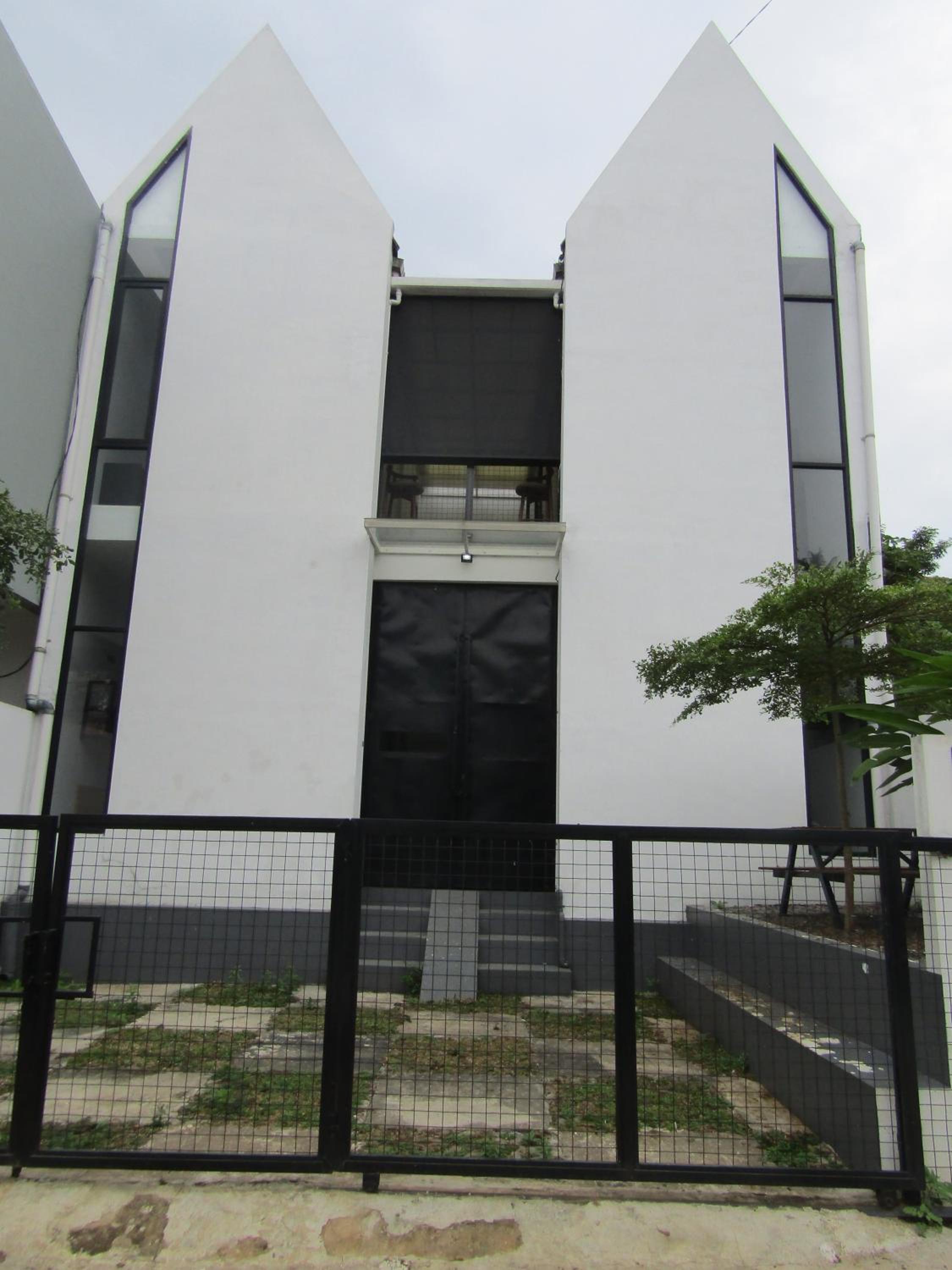Three-Bedroom Villa - Photo 11
