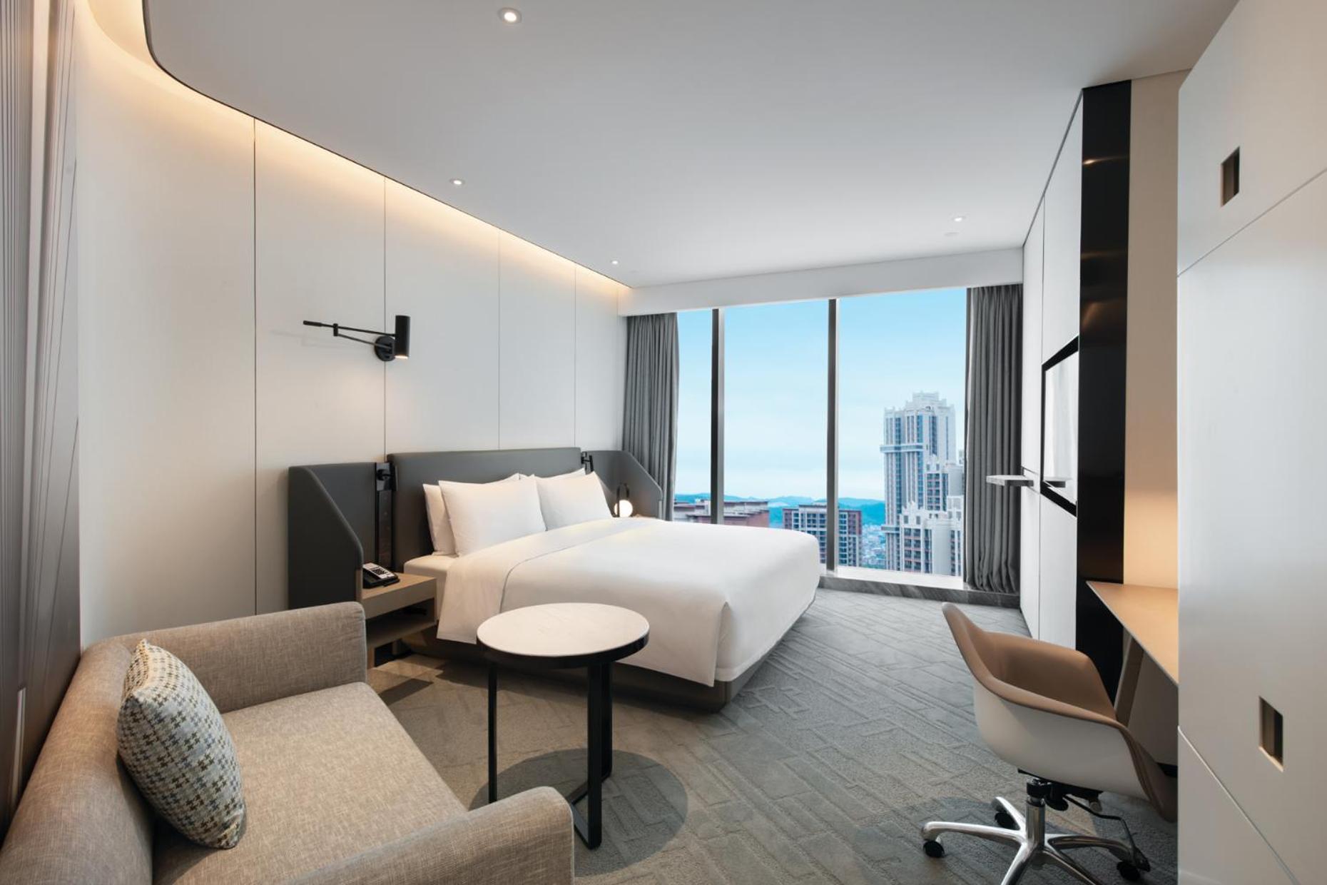 Standard King Room - Photo 1