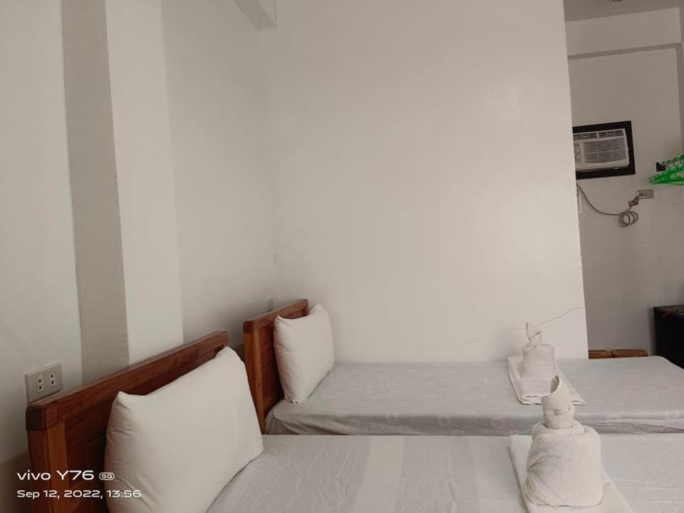Standard Double or Twin Room - Photo 3