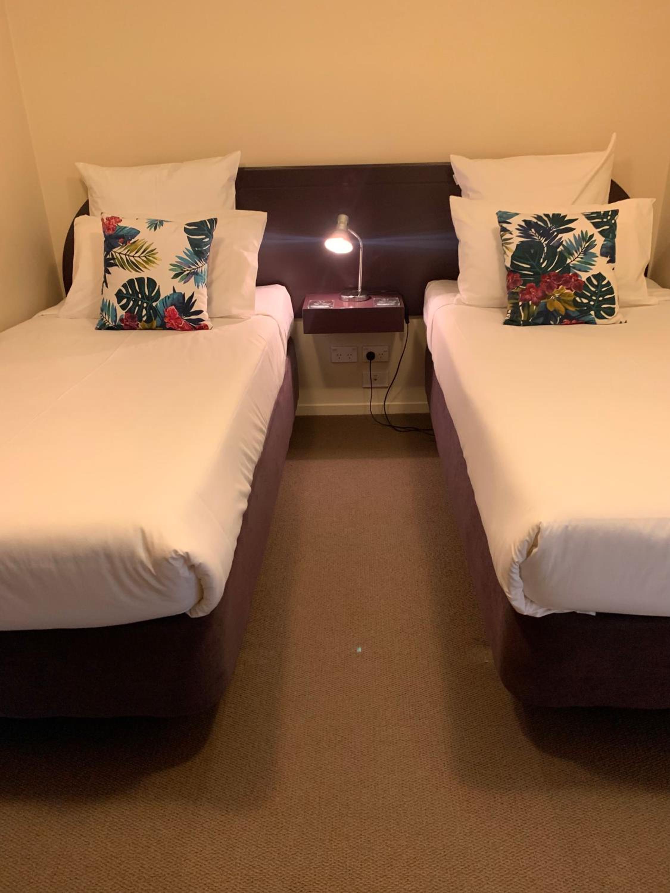 One-Bedroom Suite - Photo 8
