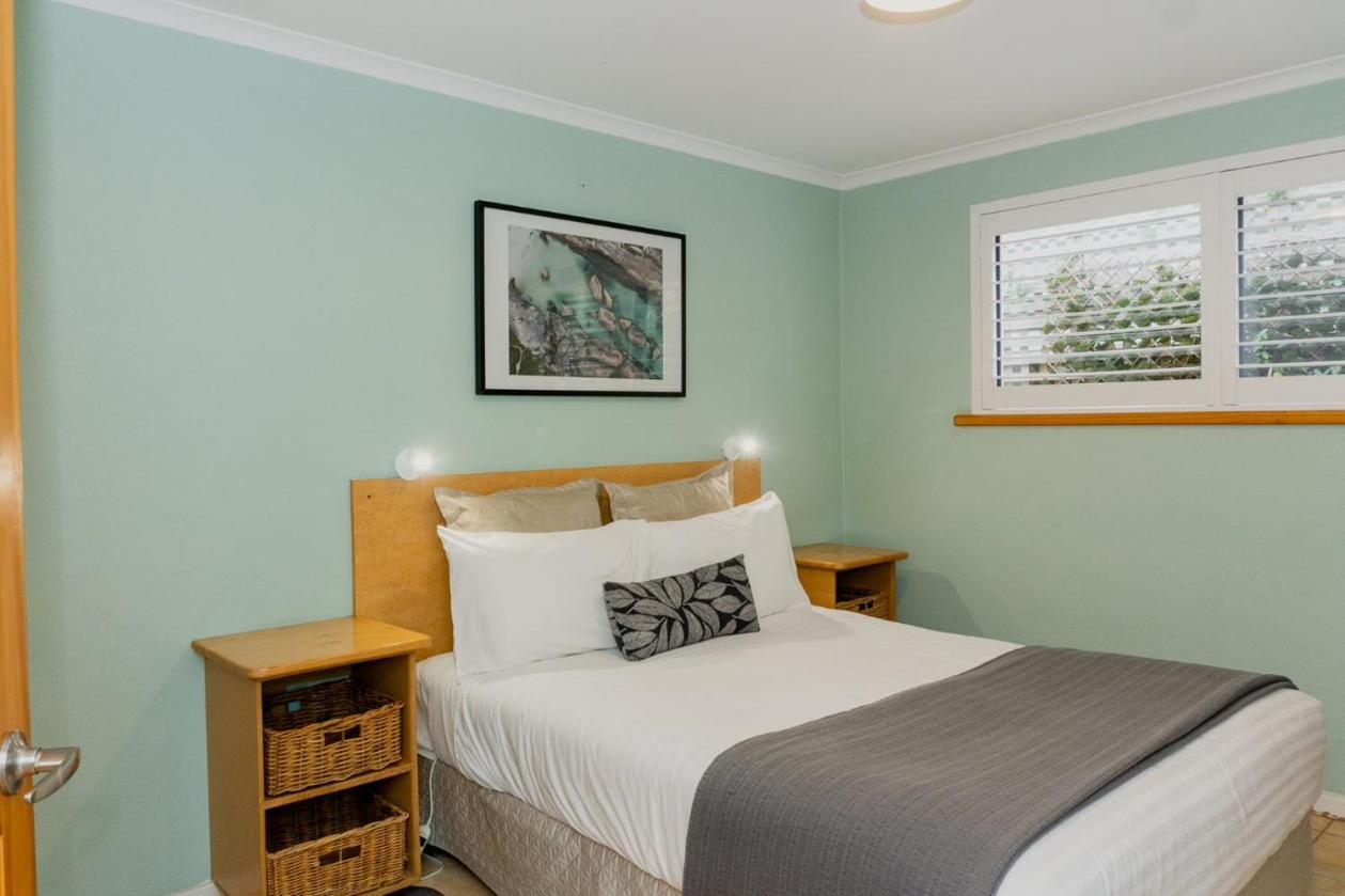 Two-Bedroom Apartment - Single Story photo 3