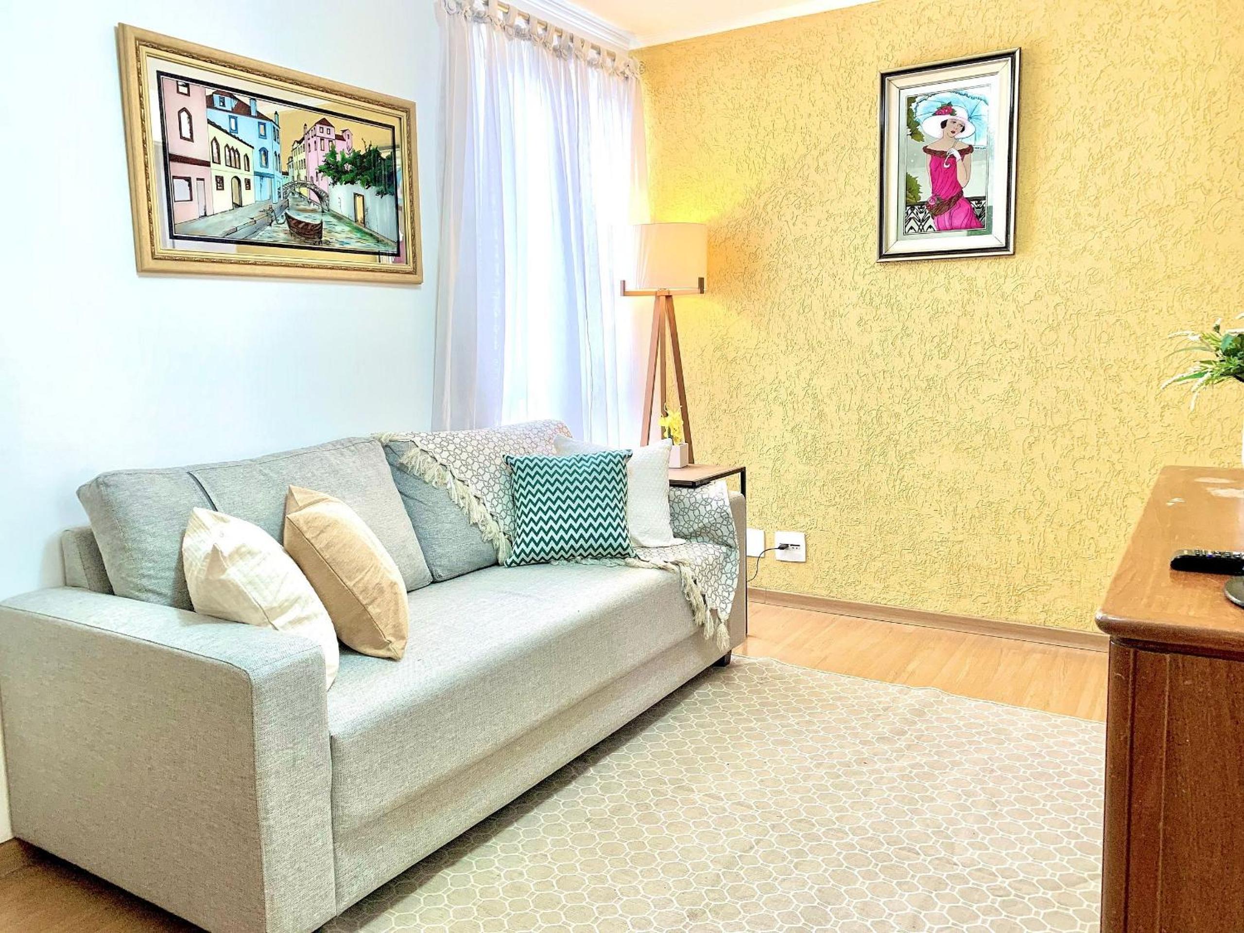 Apartment photo 1