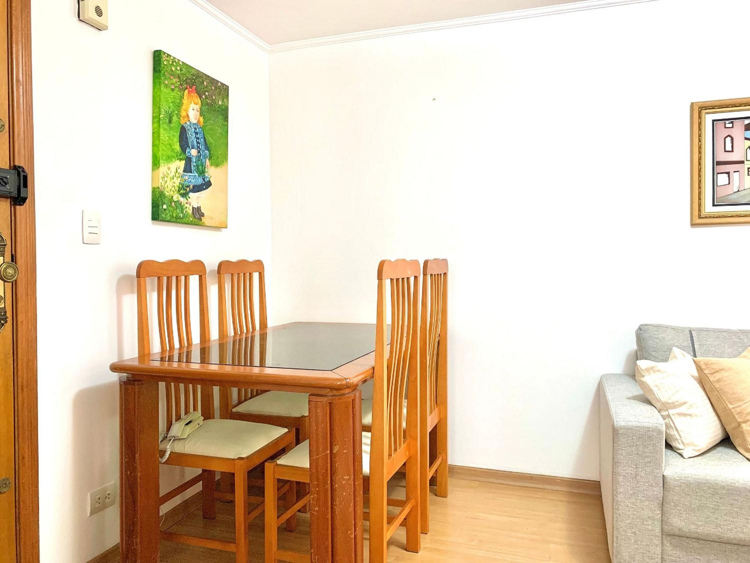 Apartment photo 2