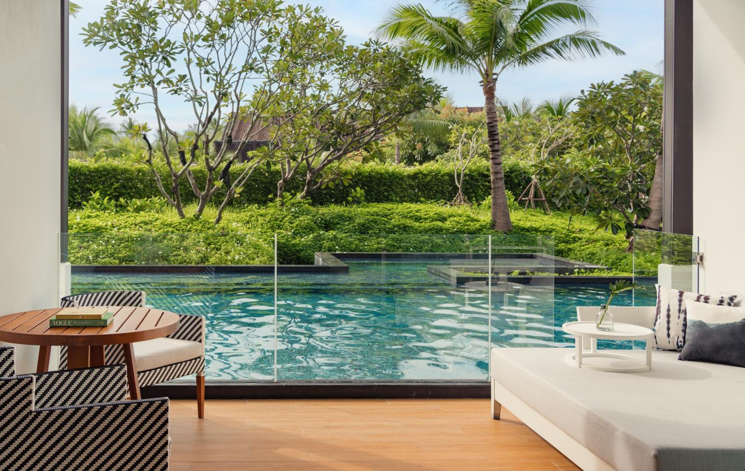 Essential King Room with Resort View and Pool Access - Photo 4