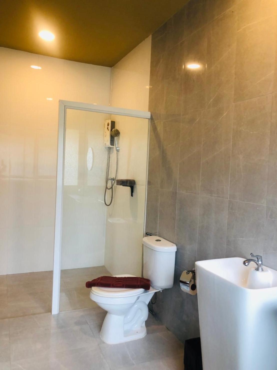 Standard Double or Twin Room with Balcony - Photo 6