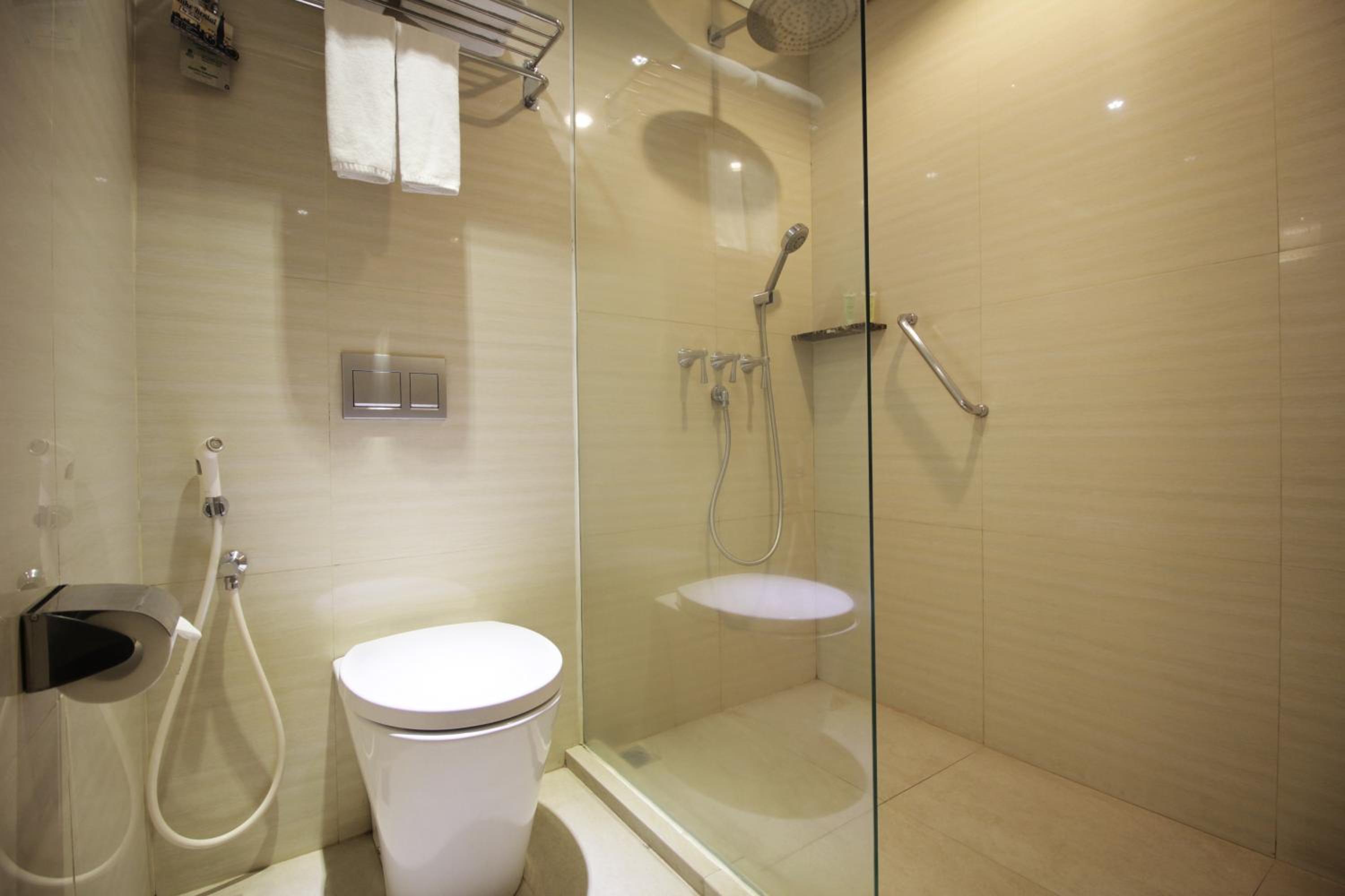 Premier King Room - Photo 3