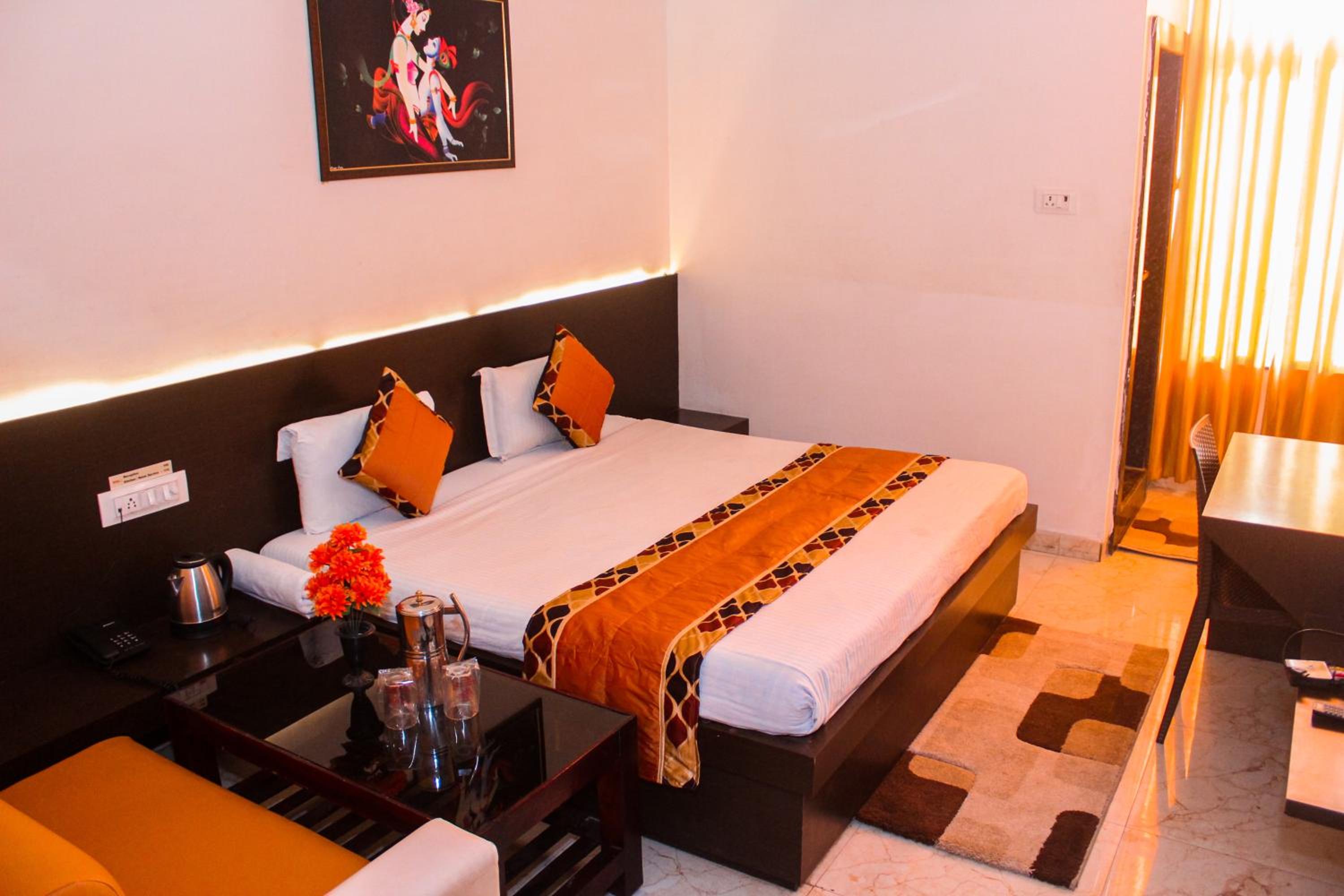Deluxe Double Room - Photo 24