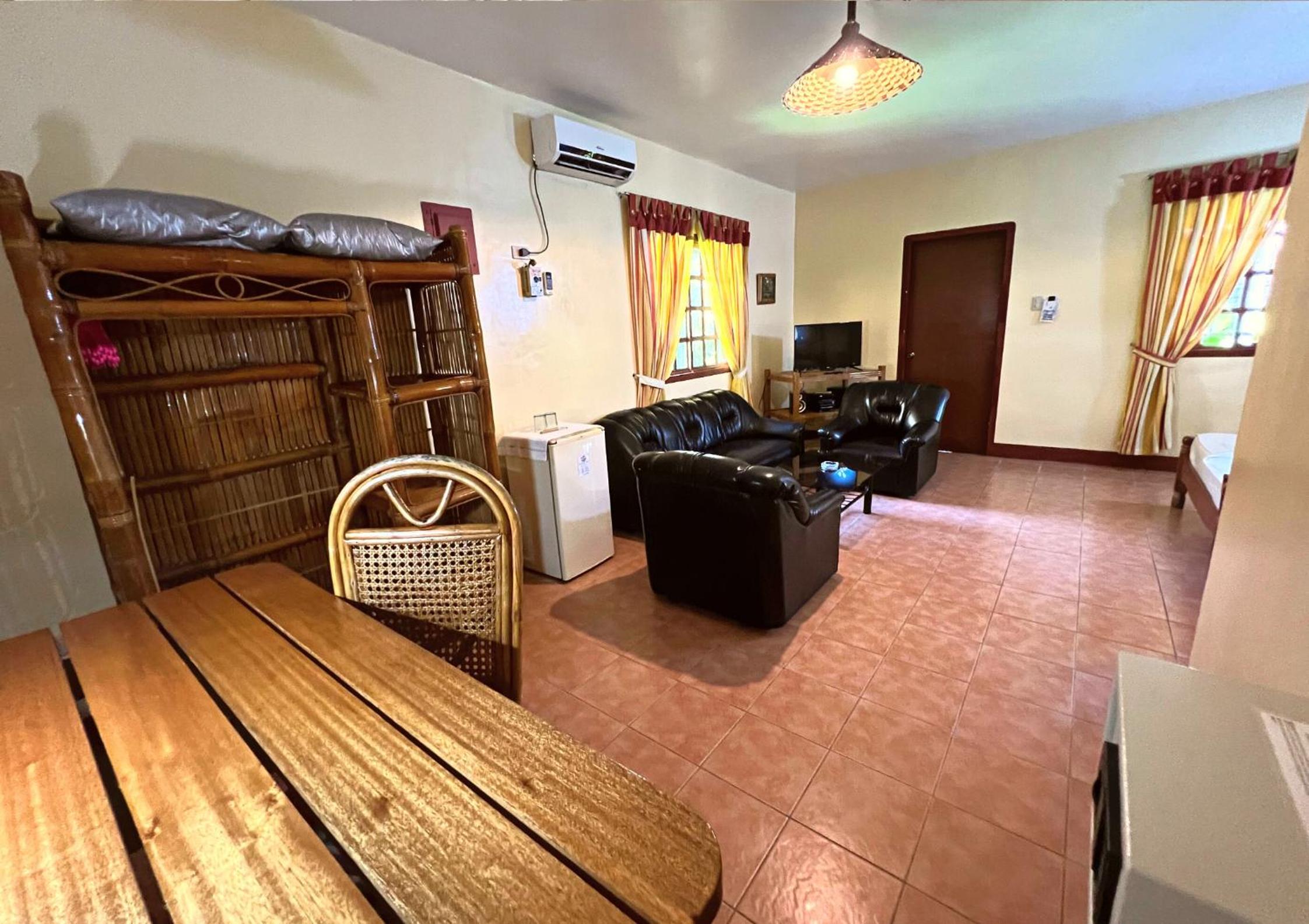 Deluxe Bungalow with Garden View - Photo 10