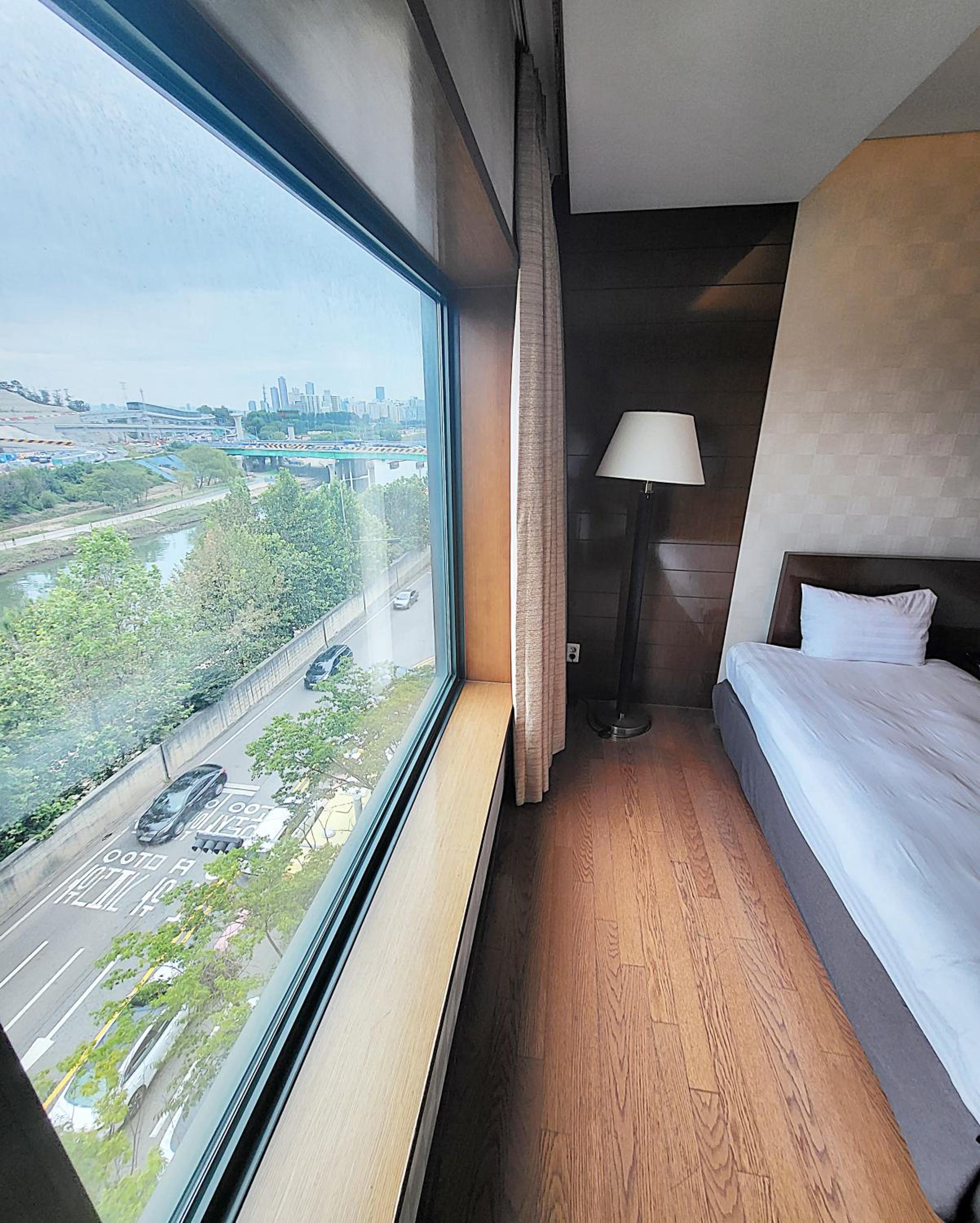 Standard Twin Room - Photo 3