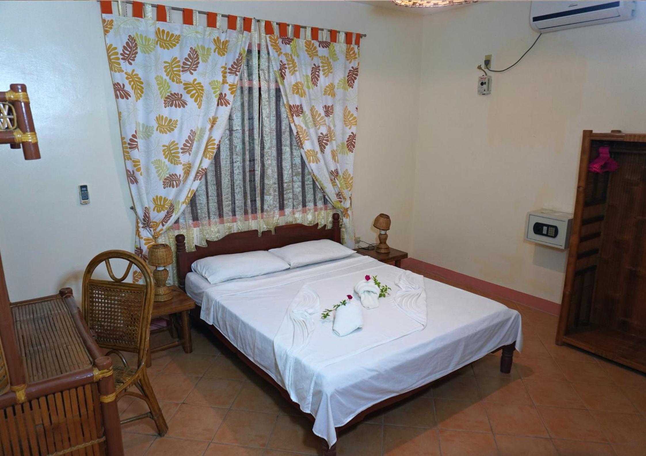 Family Bungalow - Photo 1