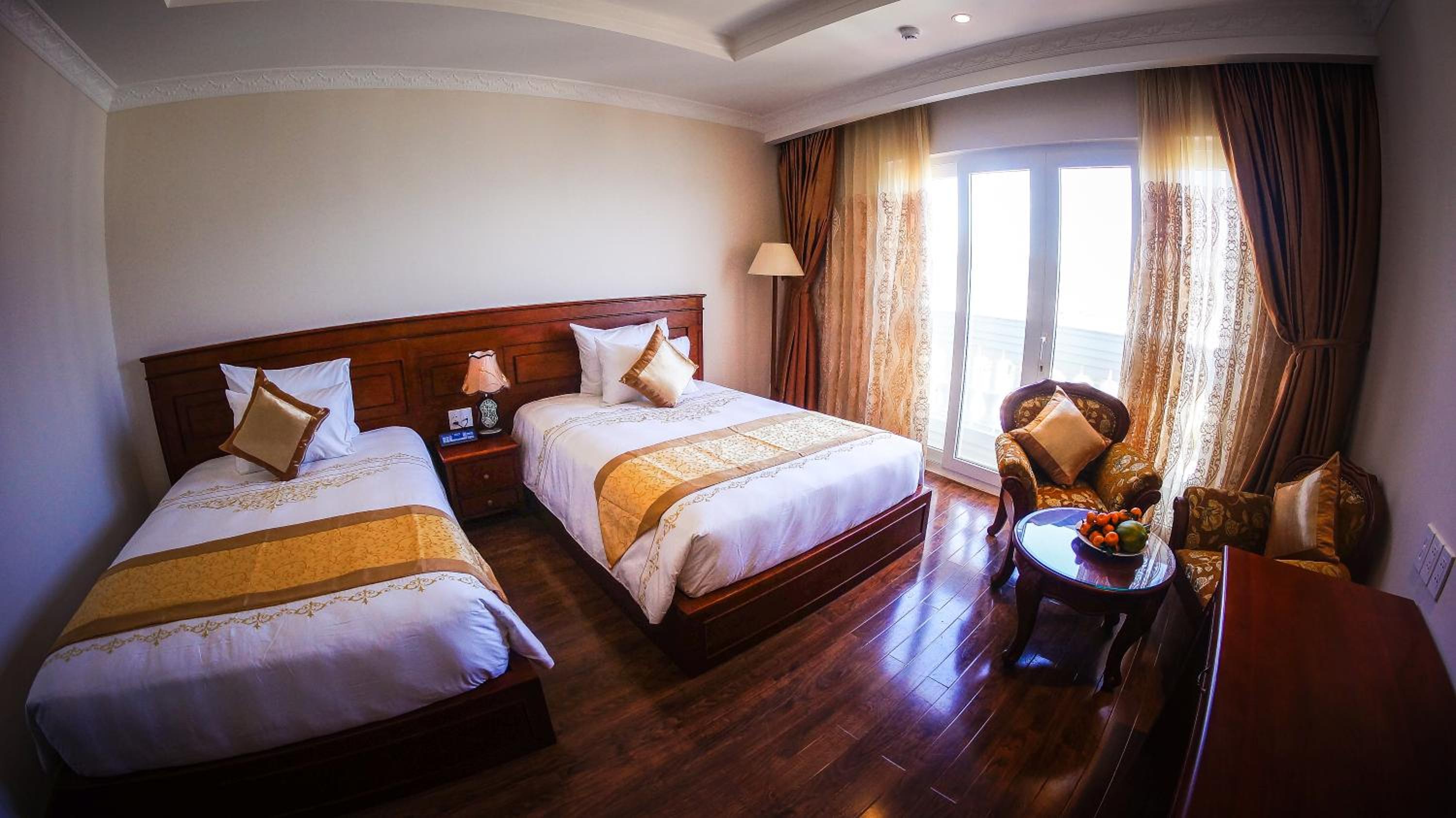 Superior Twin Room with City View
