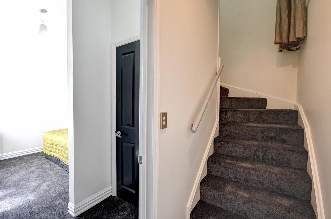 2 Bedroom Inner City Apartment - Photo 15