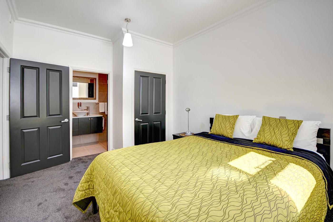 2 Bedroom Inner City Apartment - Photo 16